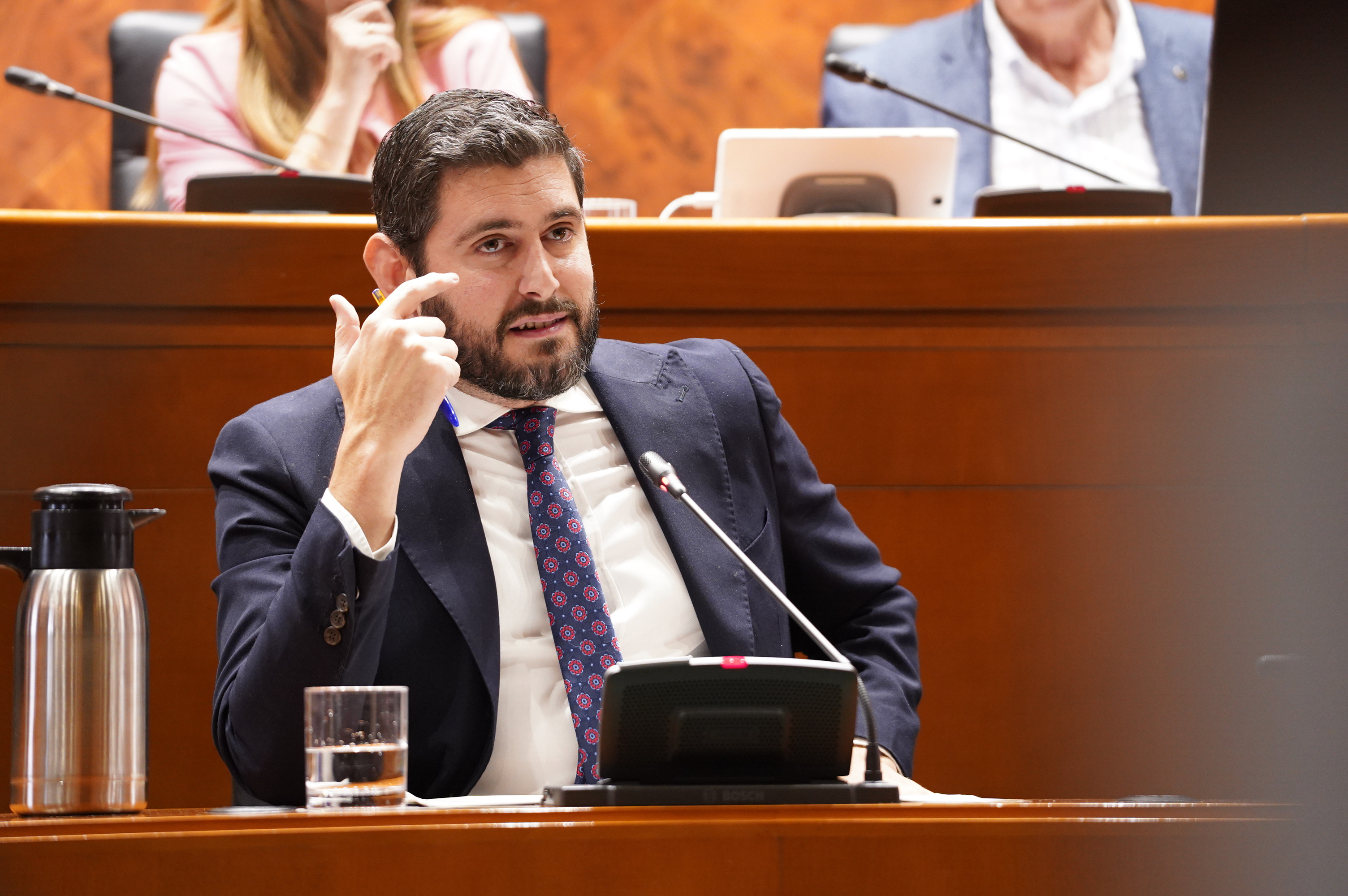 El Gobierno de Aragón expulsa de un centro de menores a un "falso mena" de 20 años y decide someter a pruebas a edad a los inmigrantes sin certificado