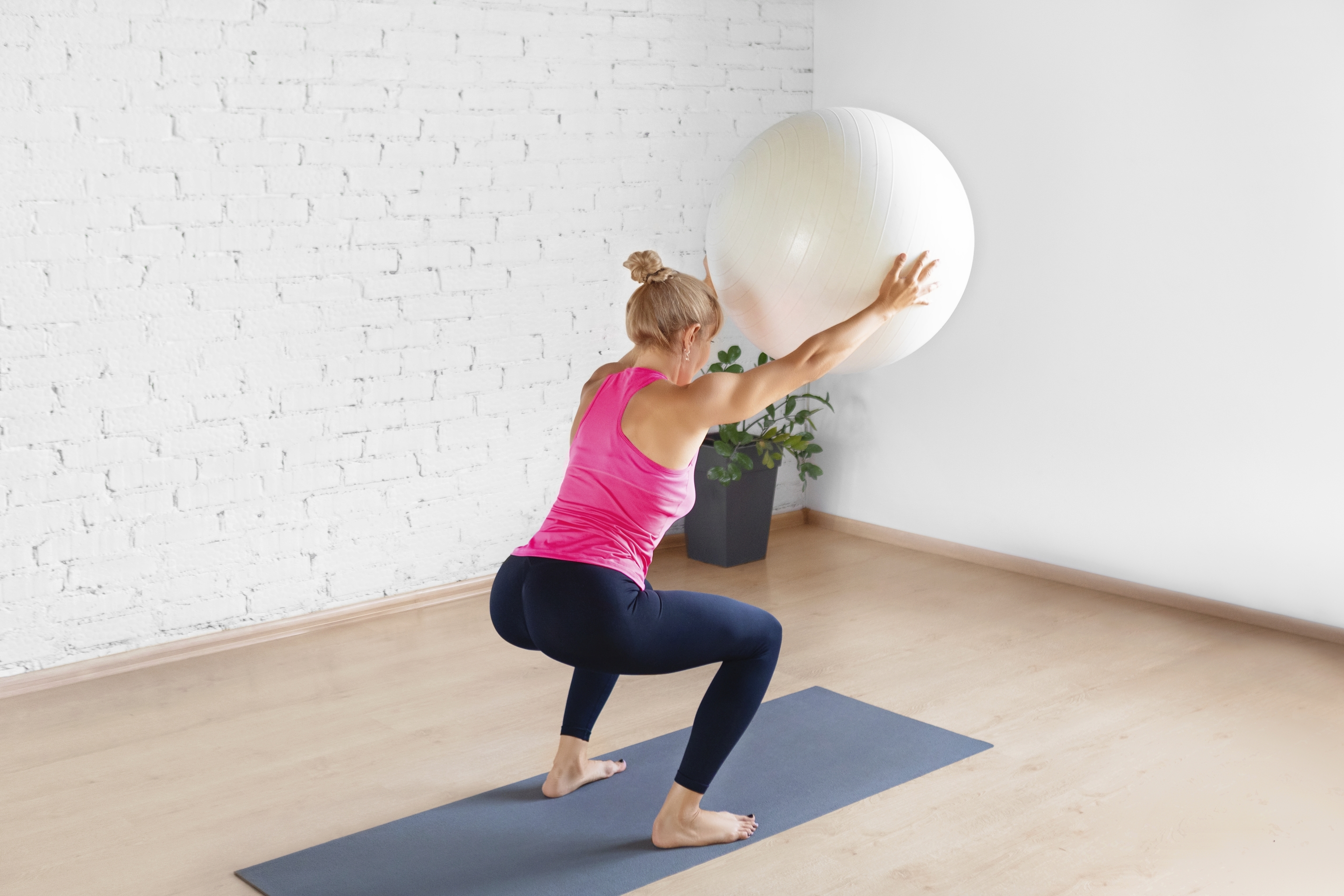 La dosis exacta de pesas para reducir la mortalidad: no más de dos horas semanales y mejor si se combina con cardio