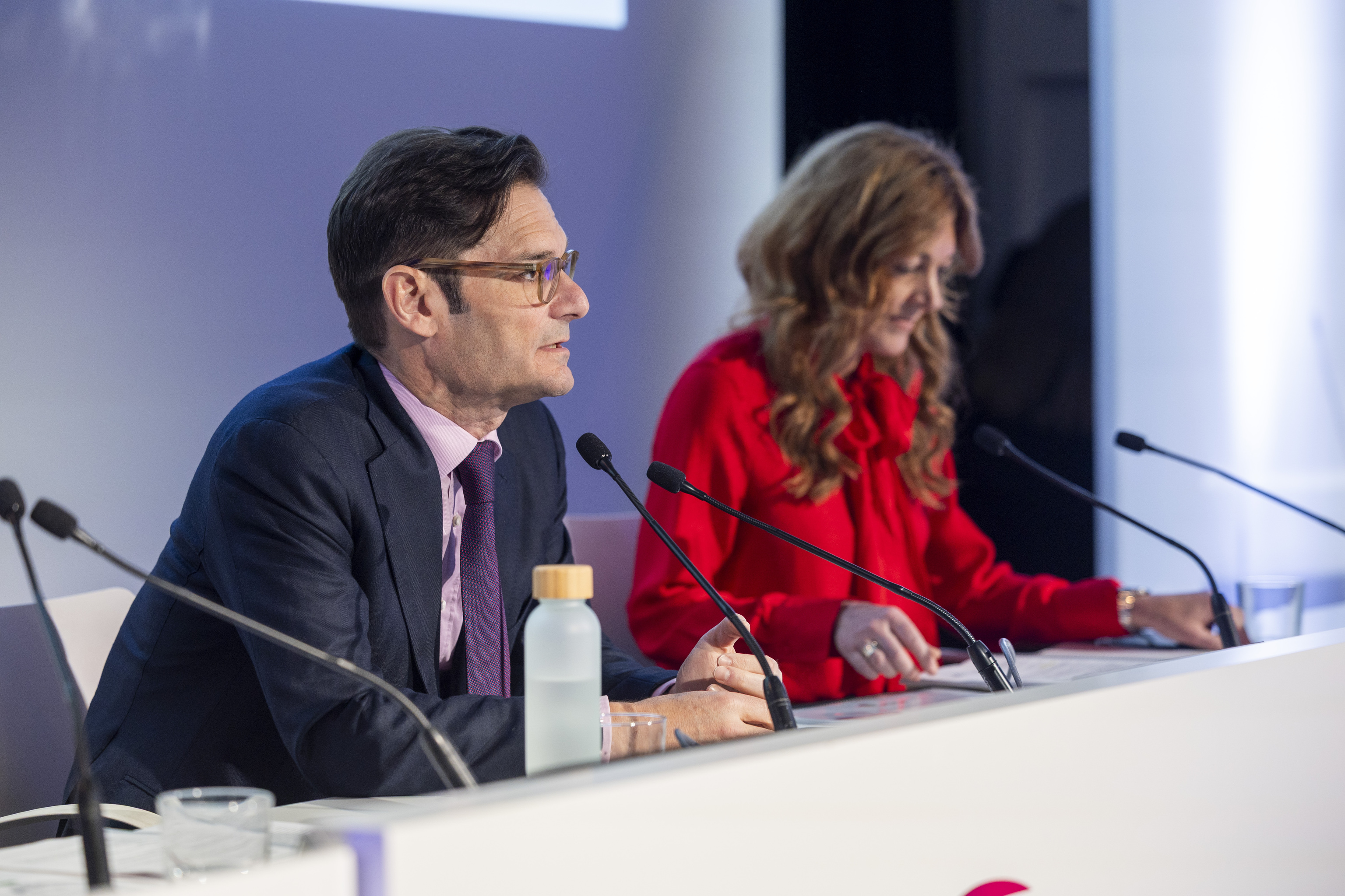 Leire Díez anotó un plan del Gobierno para que Telefónica asaltara Prisa y que la línea editorial la había marcado "P.S."