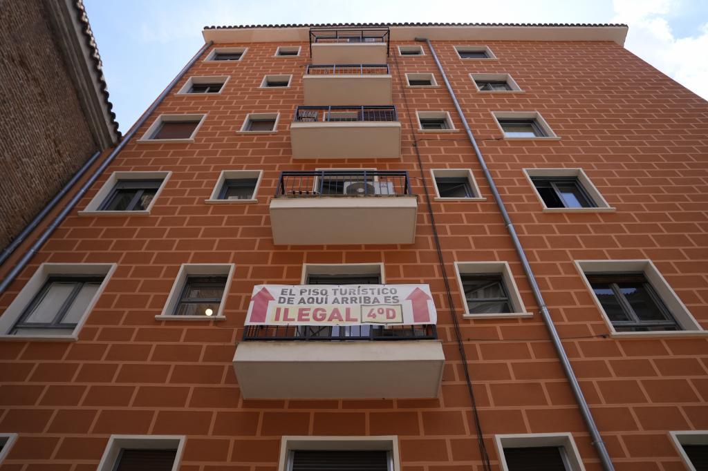 Una fuga de gas en un piso turístico ilegal en Palma deja 13