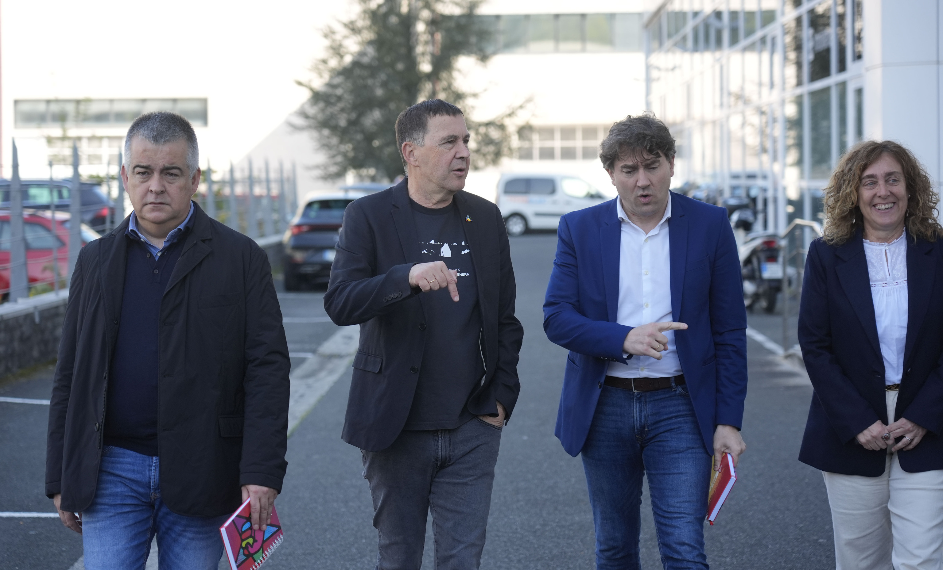 Así avala Otegi a Sánchez: ataques a la Guardia Civil, respa