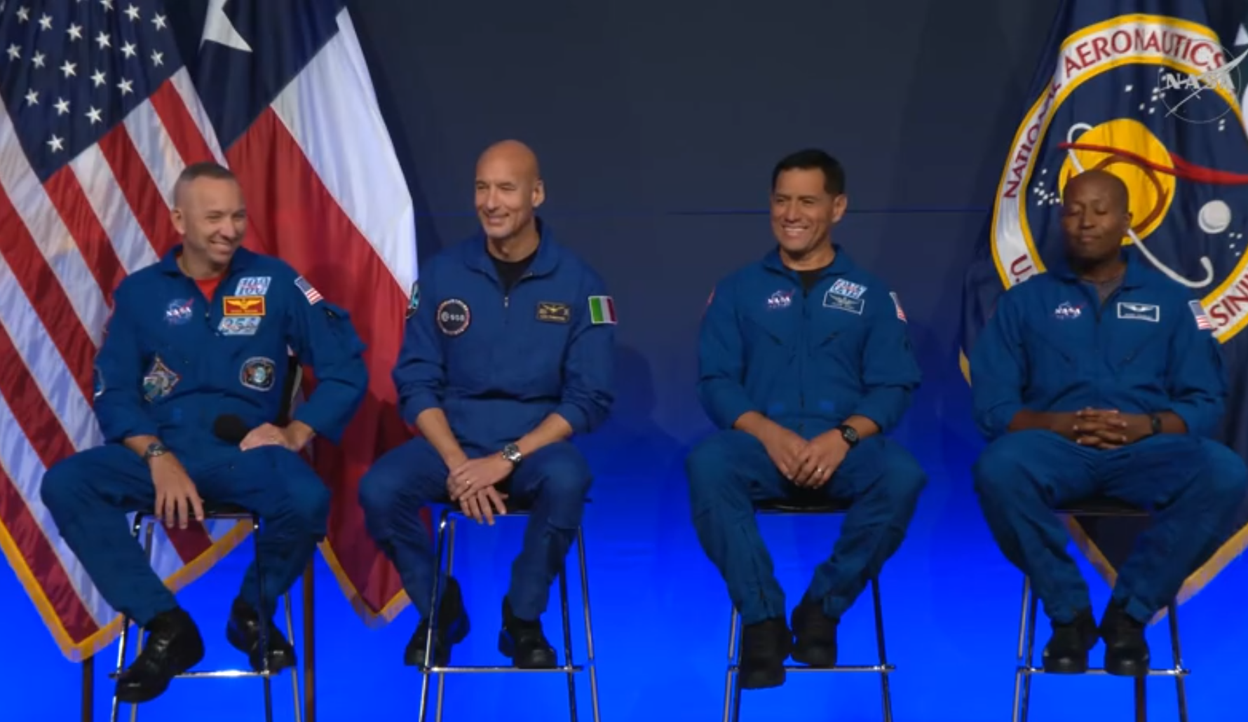 La NASA presenta a los cuatro astronautas de Artemis 3: el i