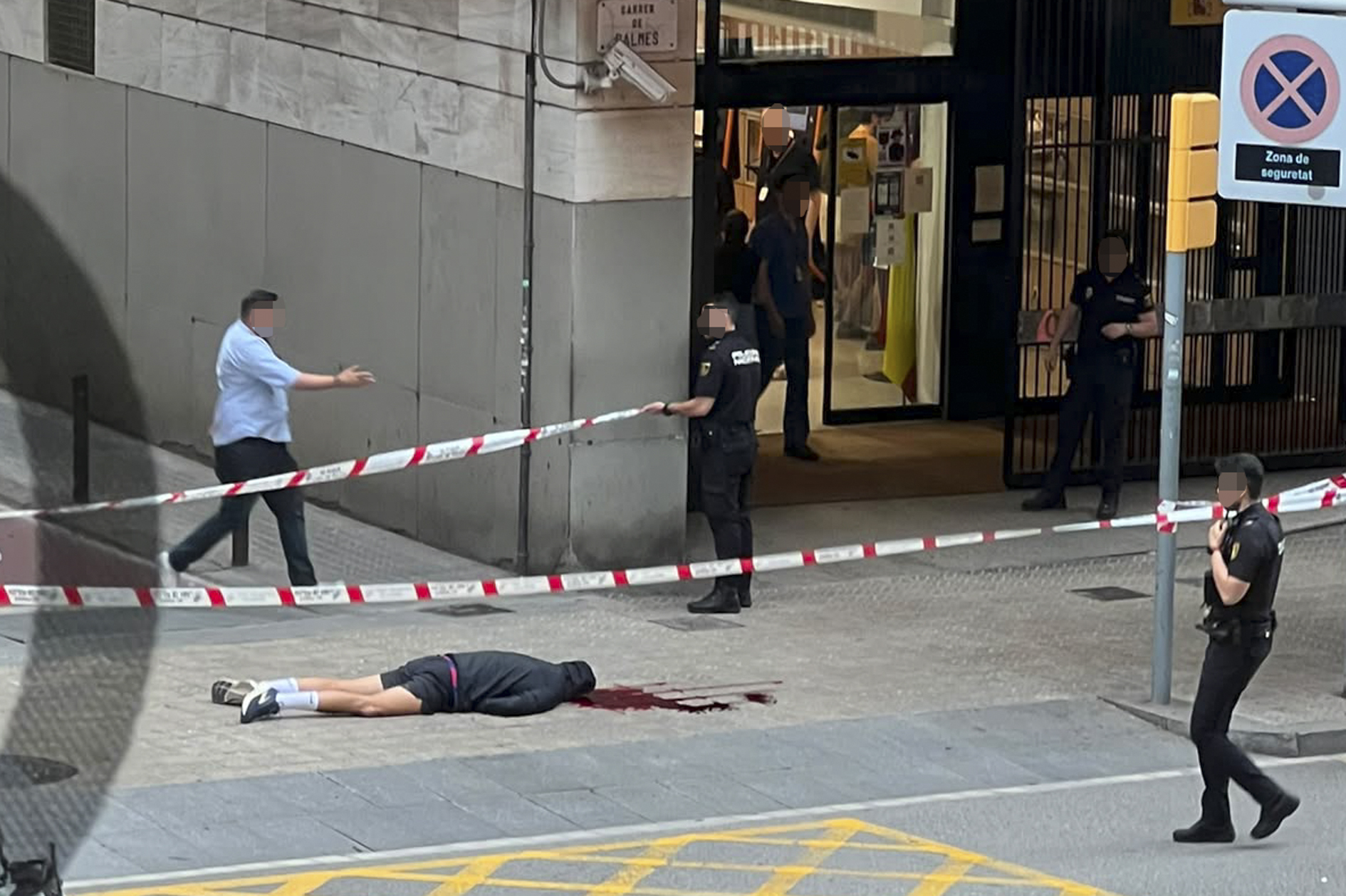 Asesinan de un tiro en la cabeza a un hombre en el centro de Barcelona en plena visita del Papa