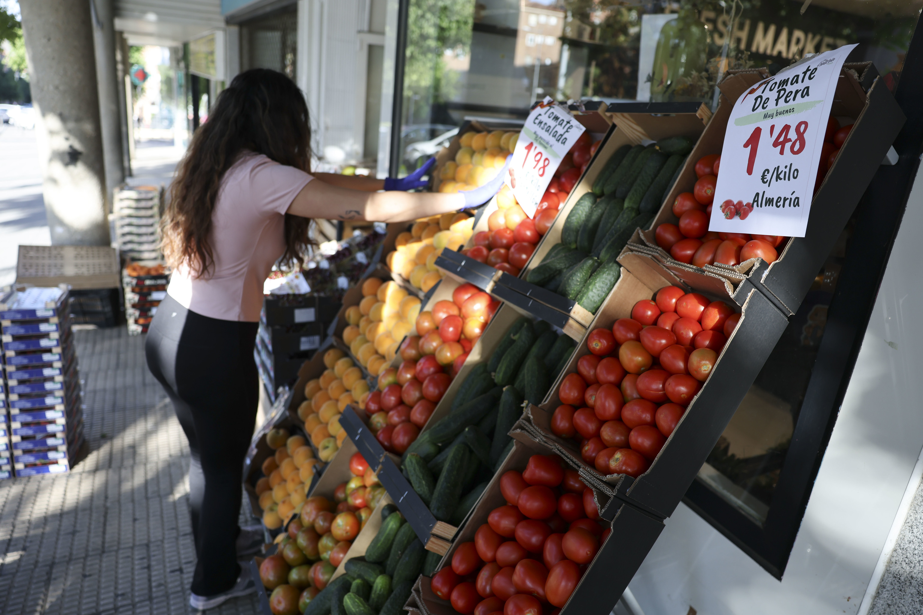 Los precios suben ya más que los sueldos para siete de cada diez trabajadores con convenio