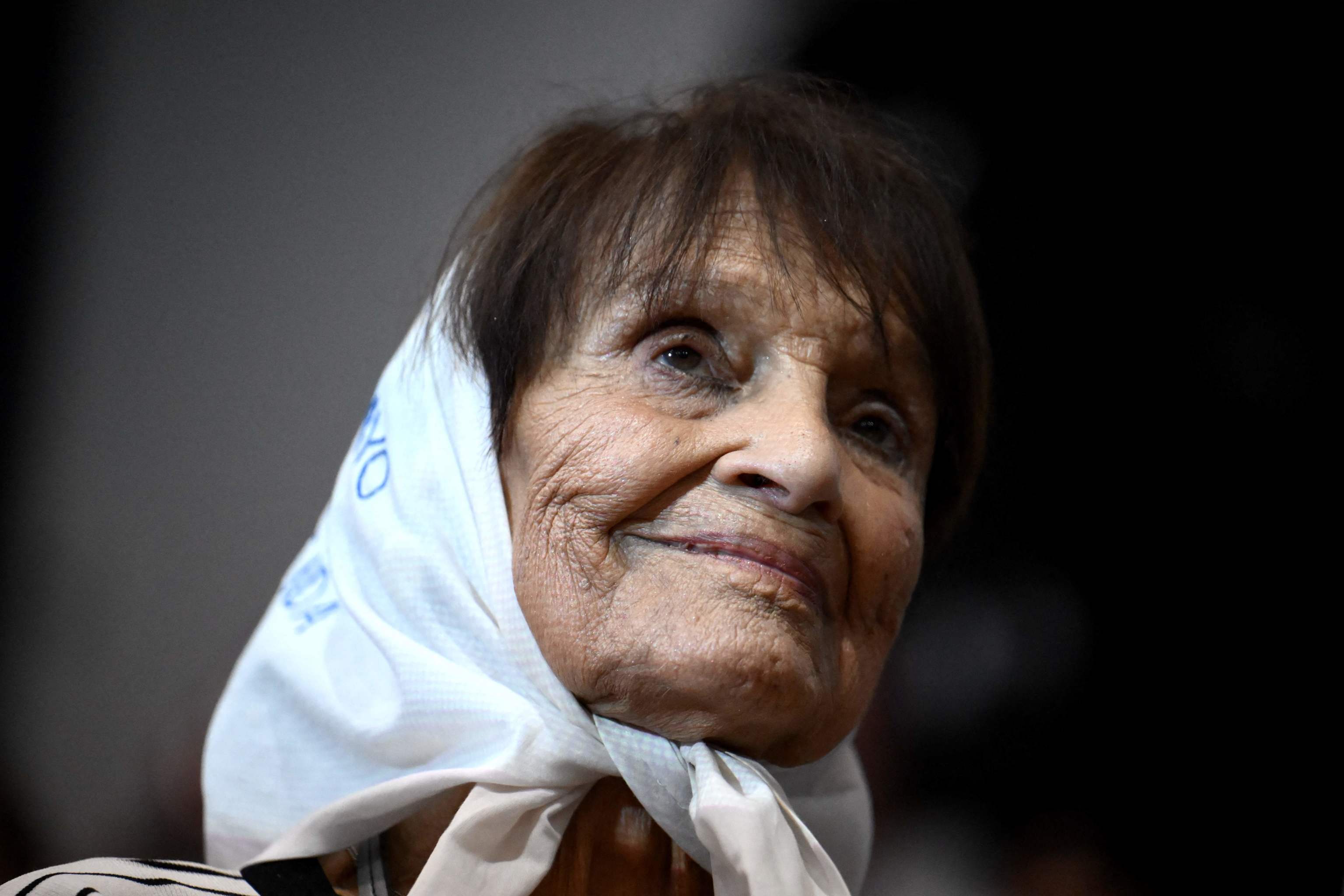 Muere Taty Almeida, una de las fundadoras de Madres de Plaza de Mayo de Argentina