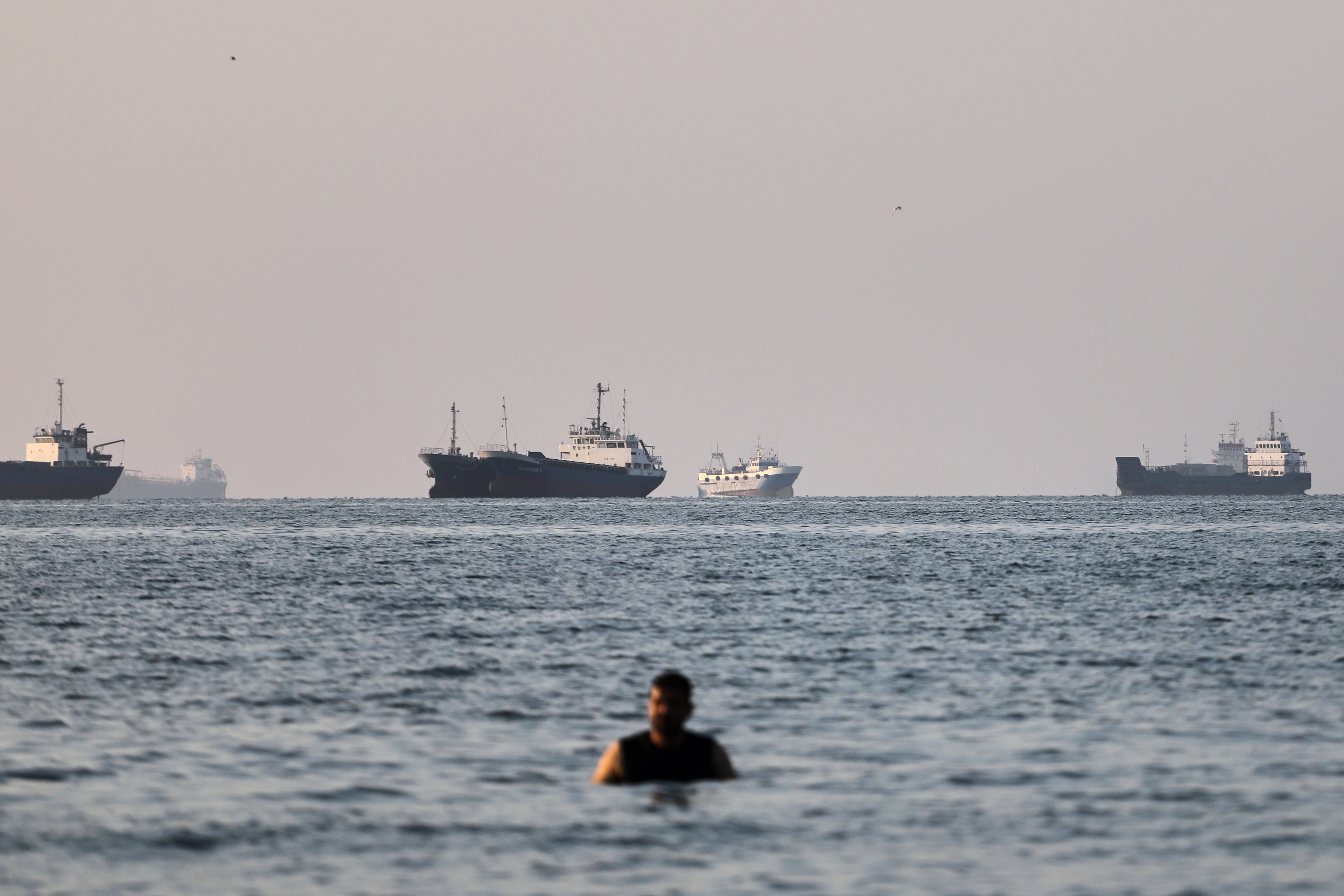 El mercado asume un petróleo más caro por meses tras el fin de la guerra entre EEUU e Irán