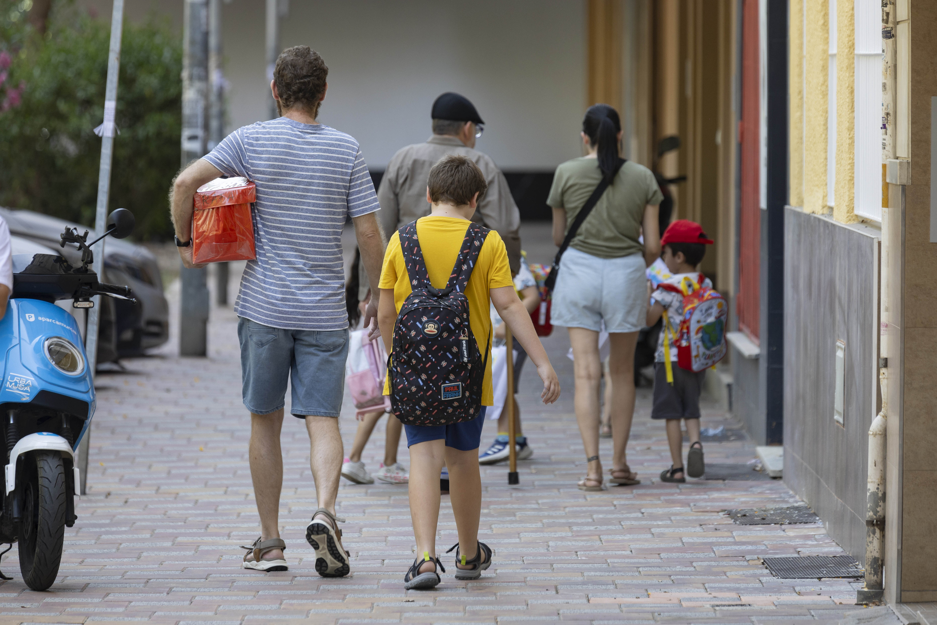 Consumo eliminará también los ultraprocesados y bebidas con azúcares añadidos en los desayunos y meriendas de los centros educativos