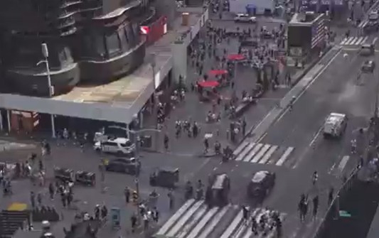 Un tiroteo sin heridos desata el pánico  en una abarrotada Times Square