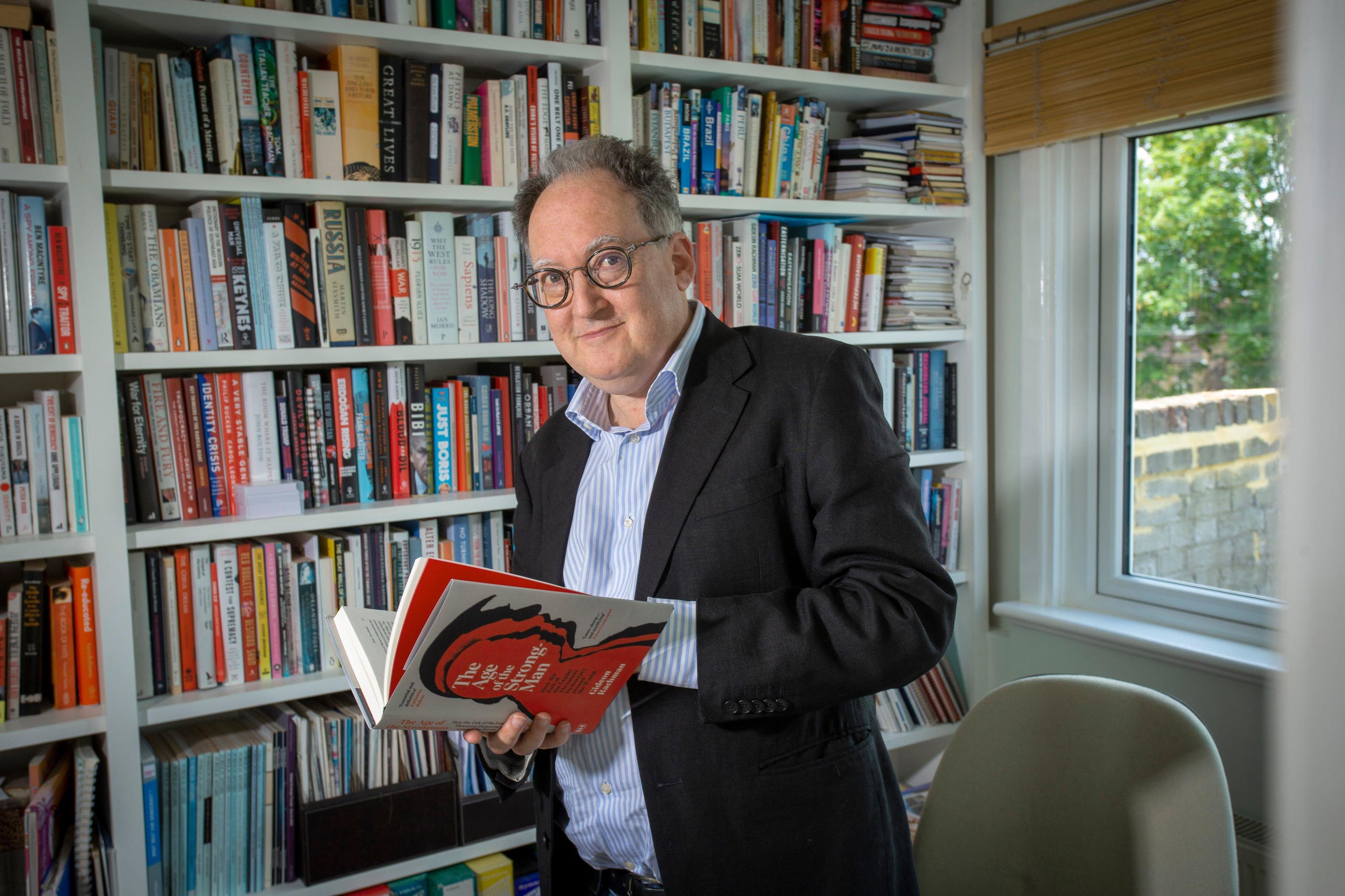 Gideon Rachman: "El Brexit se puede debatir de nuevo e iniciar un proceso de regreso a la UE"