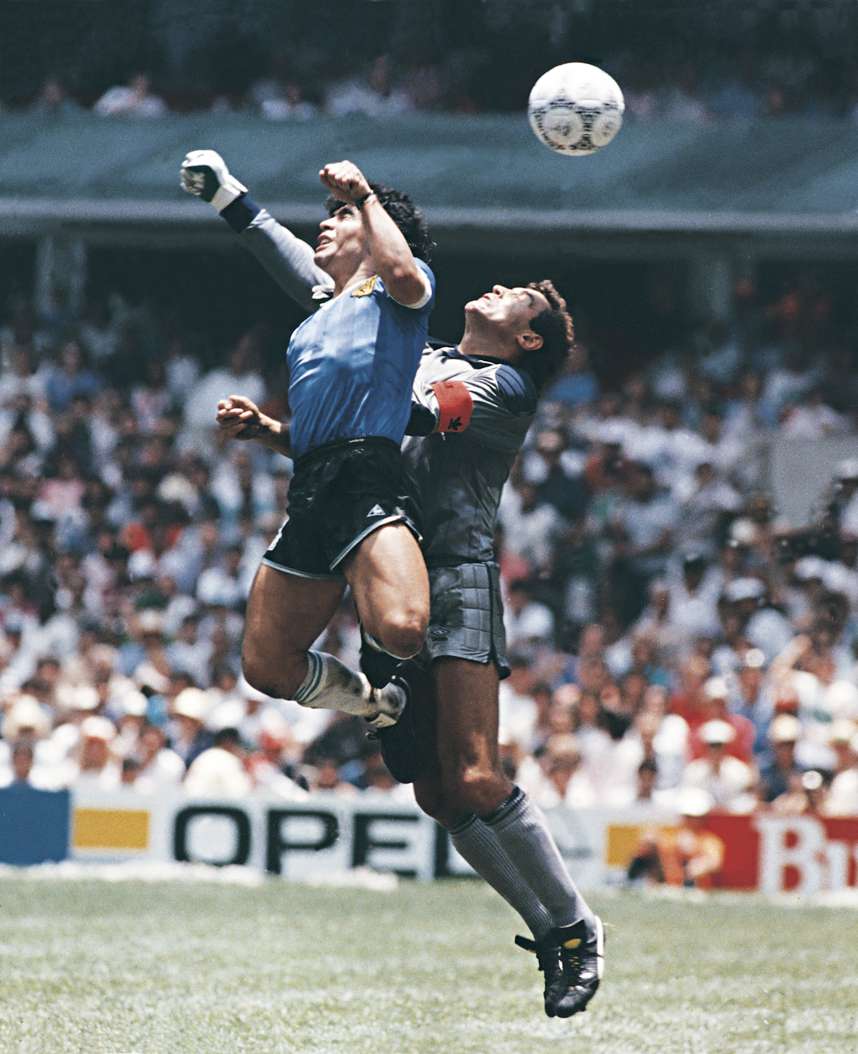 40 años de 'La mano de Dios' y 'El gol del Siglo', así lo contó Maradona: de "tengo un chichón en la frente" a "les robé la billetera a los ingleses"