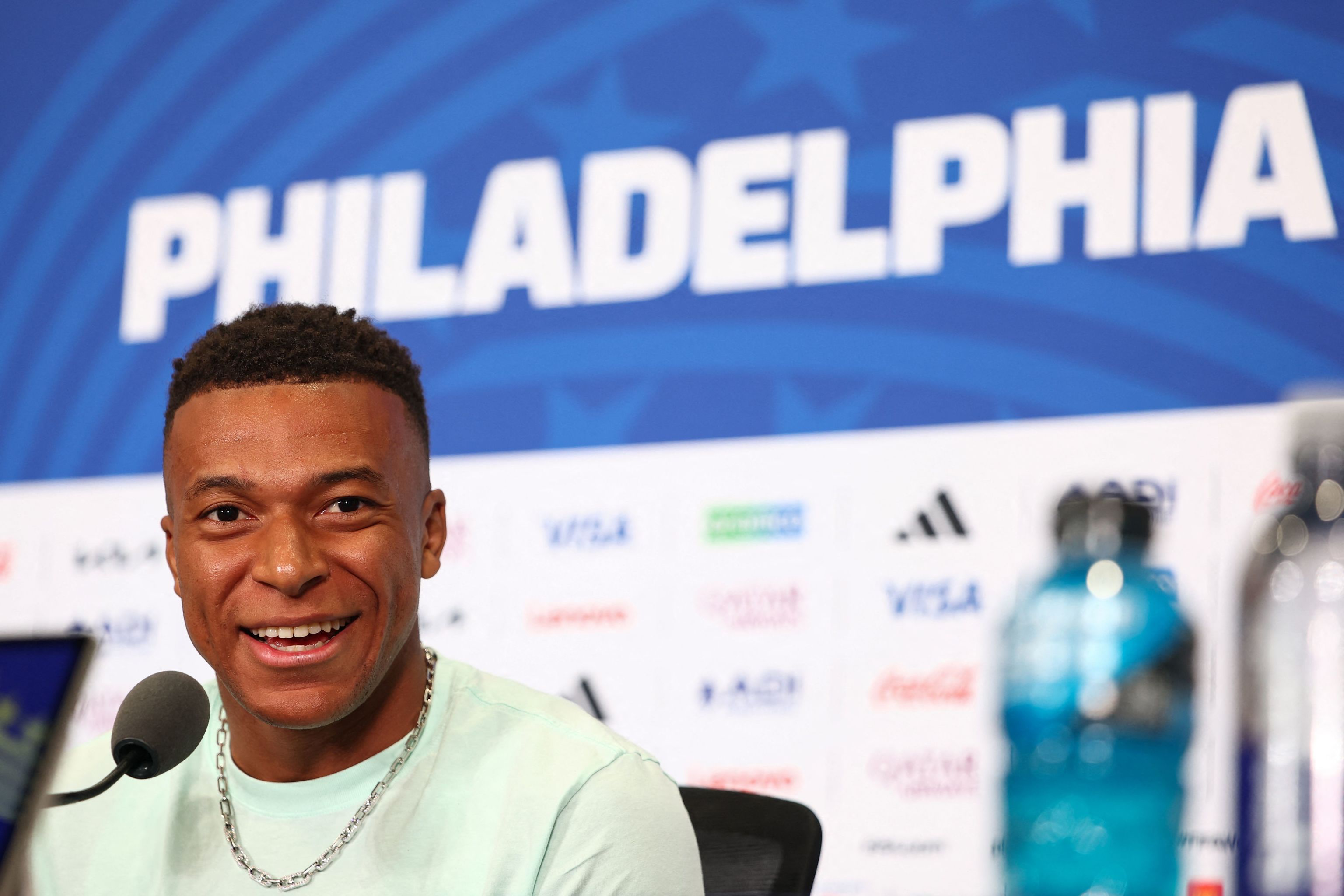 Mbappé: "Nos han pedido que imitemos al Barça, luego al Real Madrid y ahora al PSG. Hay una cultura del momento"
