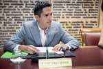 El "delegado" de Zapatero en Venezuela, Manuel Aarón Fajardo, en la comisión de investigación del Senado: "No voy a contestar, no voy a contestar, no voy a contestar"