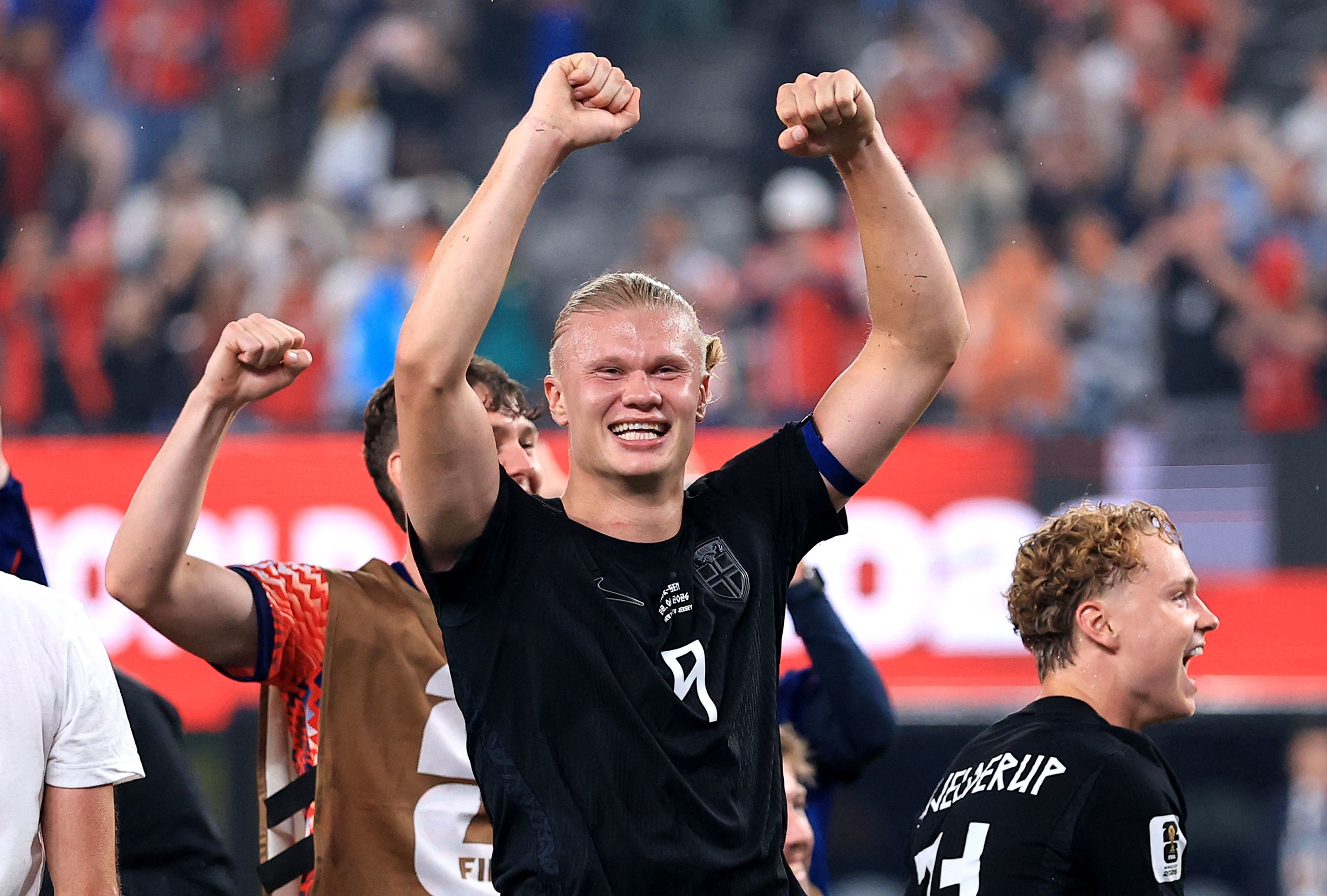 Otro doblete de Haaland mete a Noruega en dieciseisavos