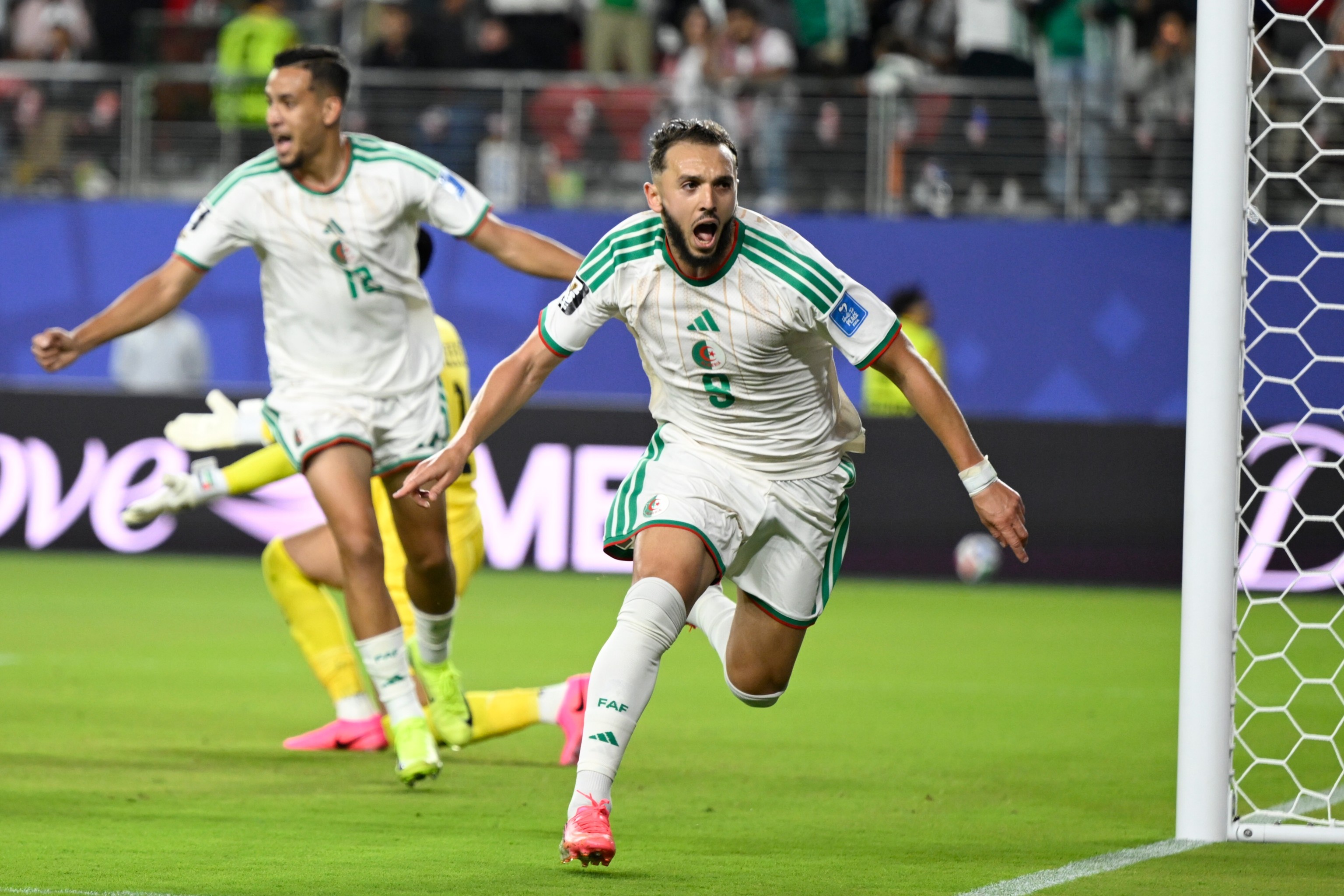 Argelia vence a Jordania y se jugará la segunda plaza de grupo con Austria