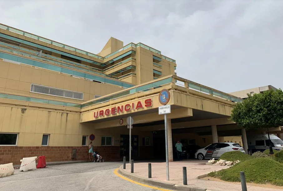 Siete heridos en un atropello en la terraza de un bar de Frigiliana (Málaga)