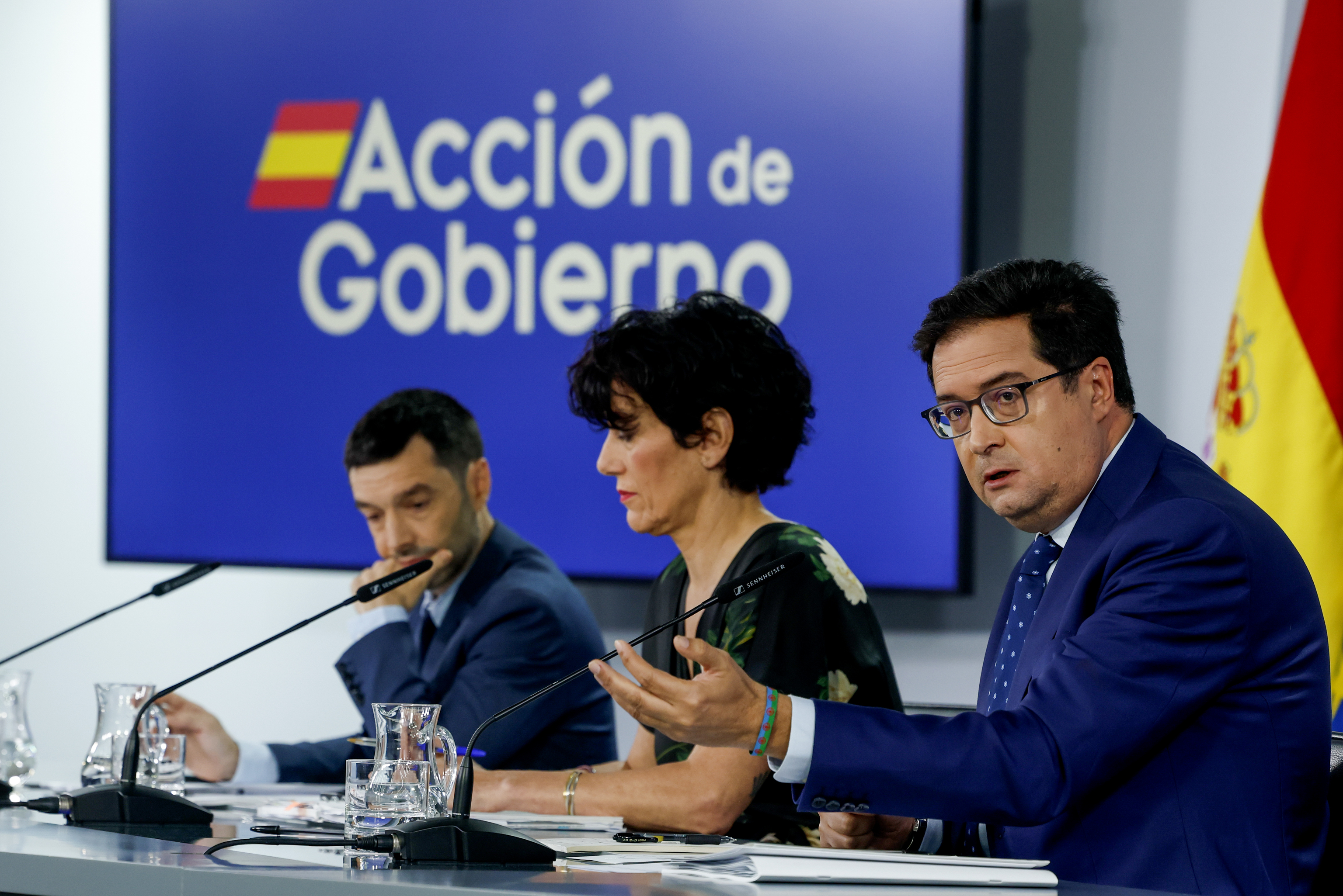 El Gobierno acelera las inversiones en IA ante el fin de los fondos europeos con 107 millones en la vasca Multiverse y otros 300 millones para la gifactoría de IA