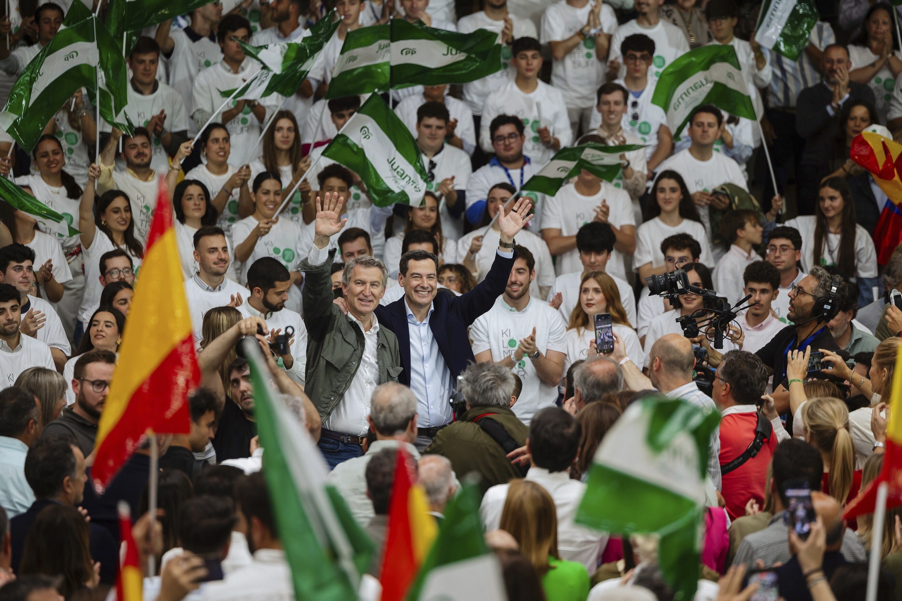 El PP ganaría las generales en Andalucía, con el PSOE a solo tres puntos, según la encuesta del CIS