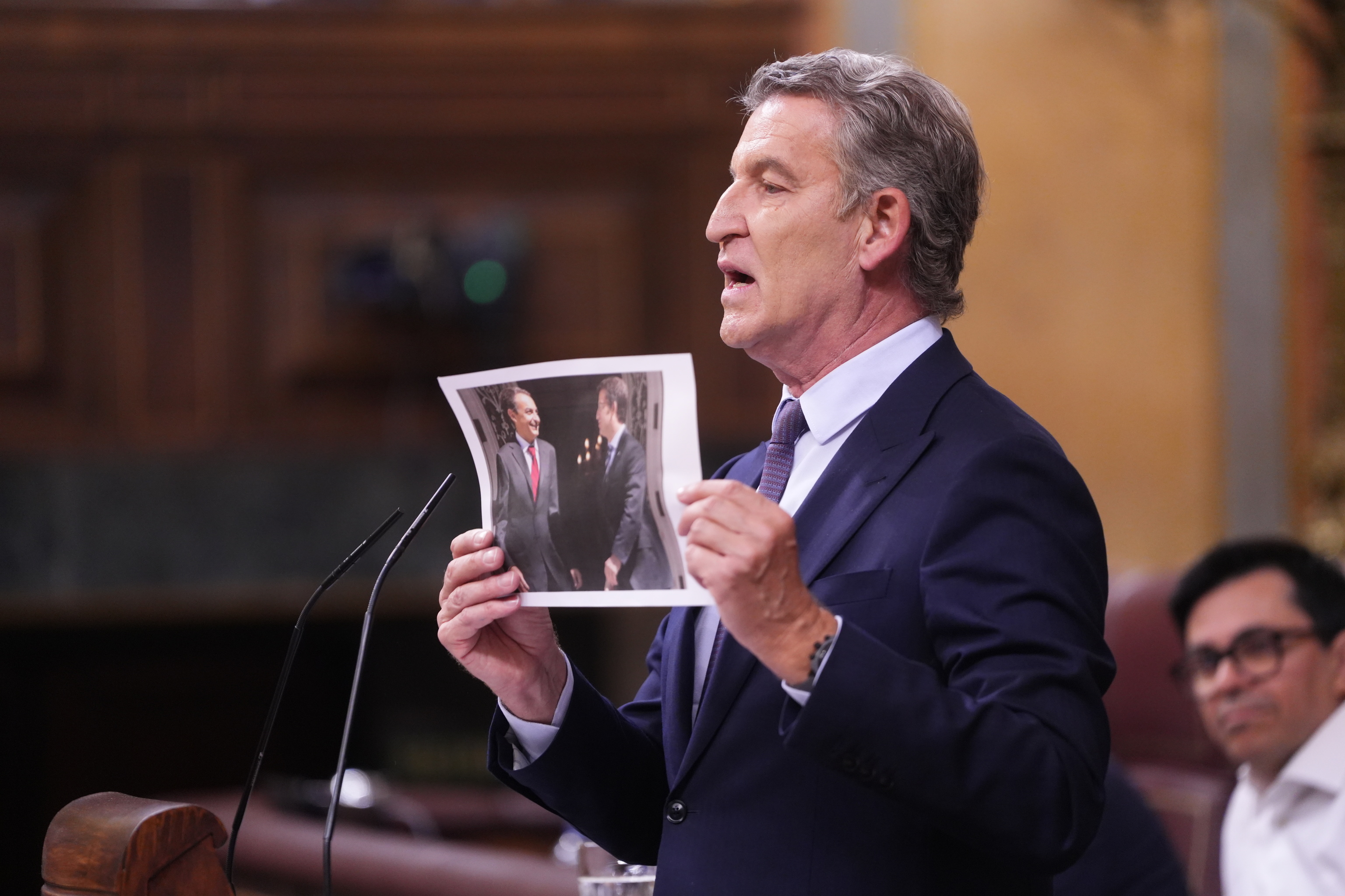 La moda Chanquete del Gobierno y la ansiedad de Feijóo