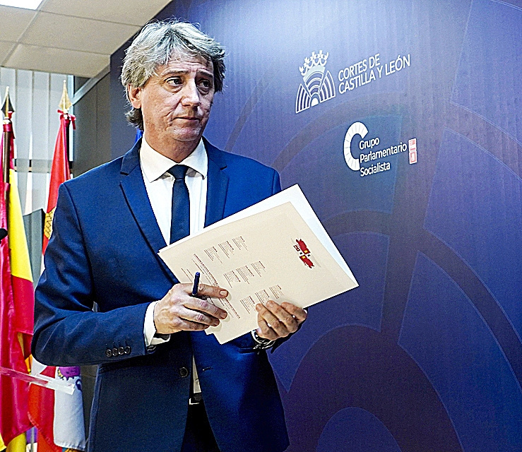 Dos rostros nuevos, las grandes dudas del Comité Federal del PSOE: los "desalineados" Cotrina y Martínez