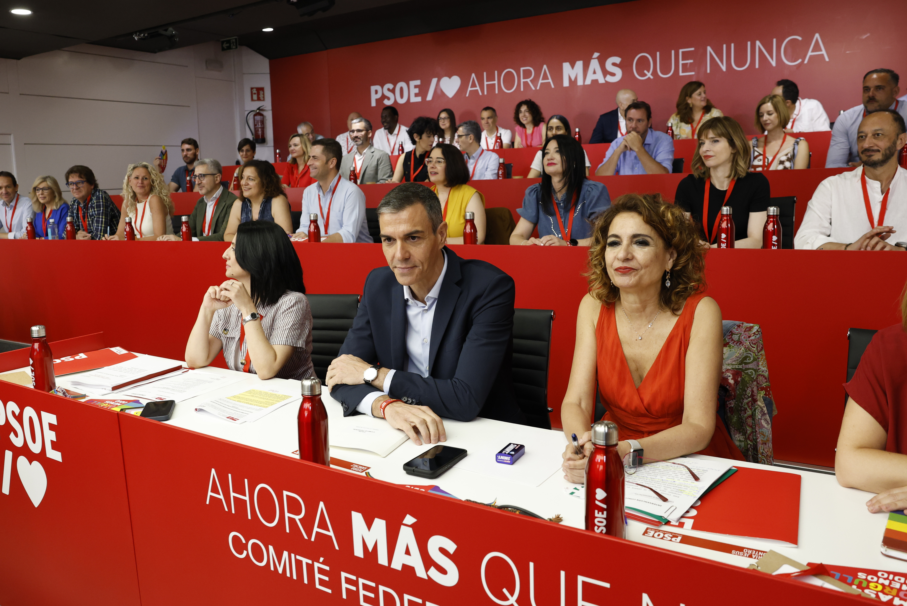 Sánchez despacha las tramas que afectan a Ábalos, Cerdán y Leire Díez como un "caso de corrupción de personas concretas que se aprovecharon de sus posiciones"