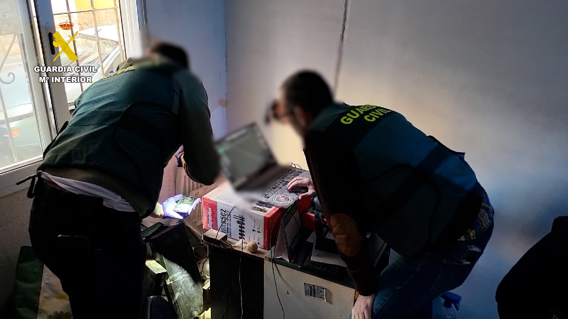 Detenido en Alicante un ciberdepredador sexual con 200 dispositivos de almacenamiento de imágenes pedófilas