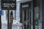 Tormentas y calor de hasta 39 grados mantienen en aviso amarillo a diez comunidades
