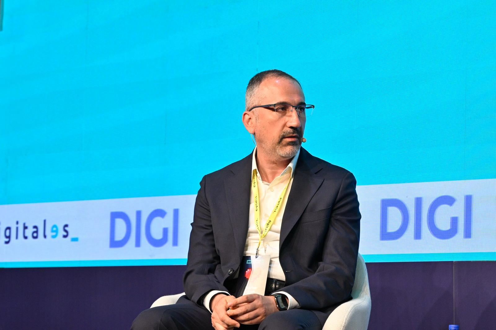 Digi reactiva su salida a bolsa en España y se garantiza 100 millones de los dueños de Mayoral