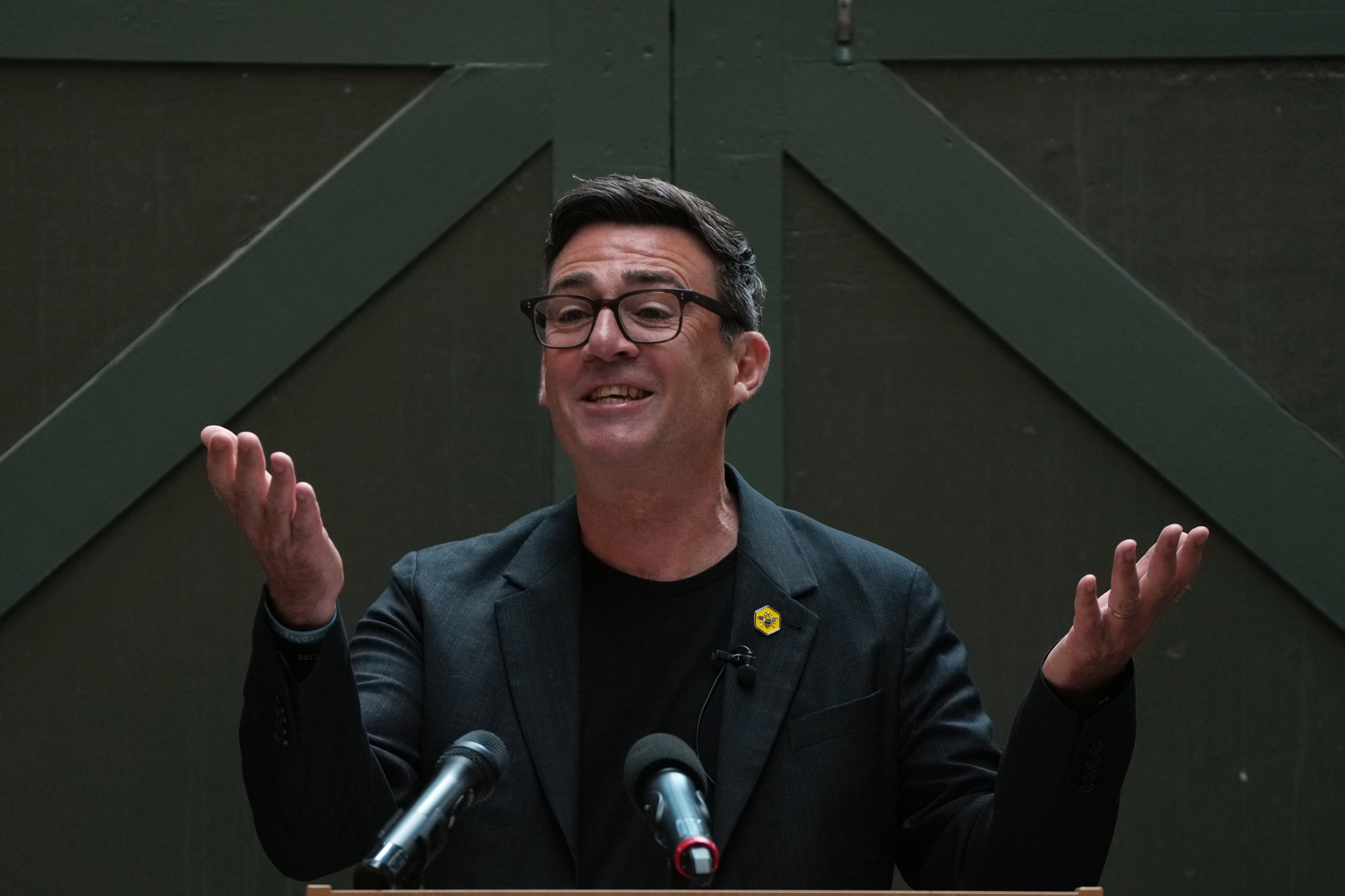 Andy Burnham anuncia una masiva descentralización del poder de Londres a otras regiones de Inglaterra