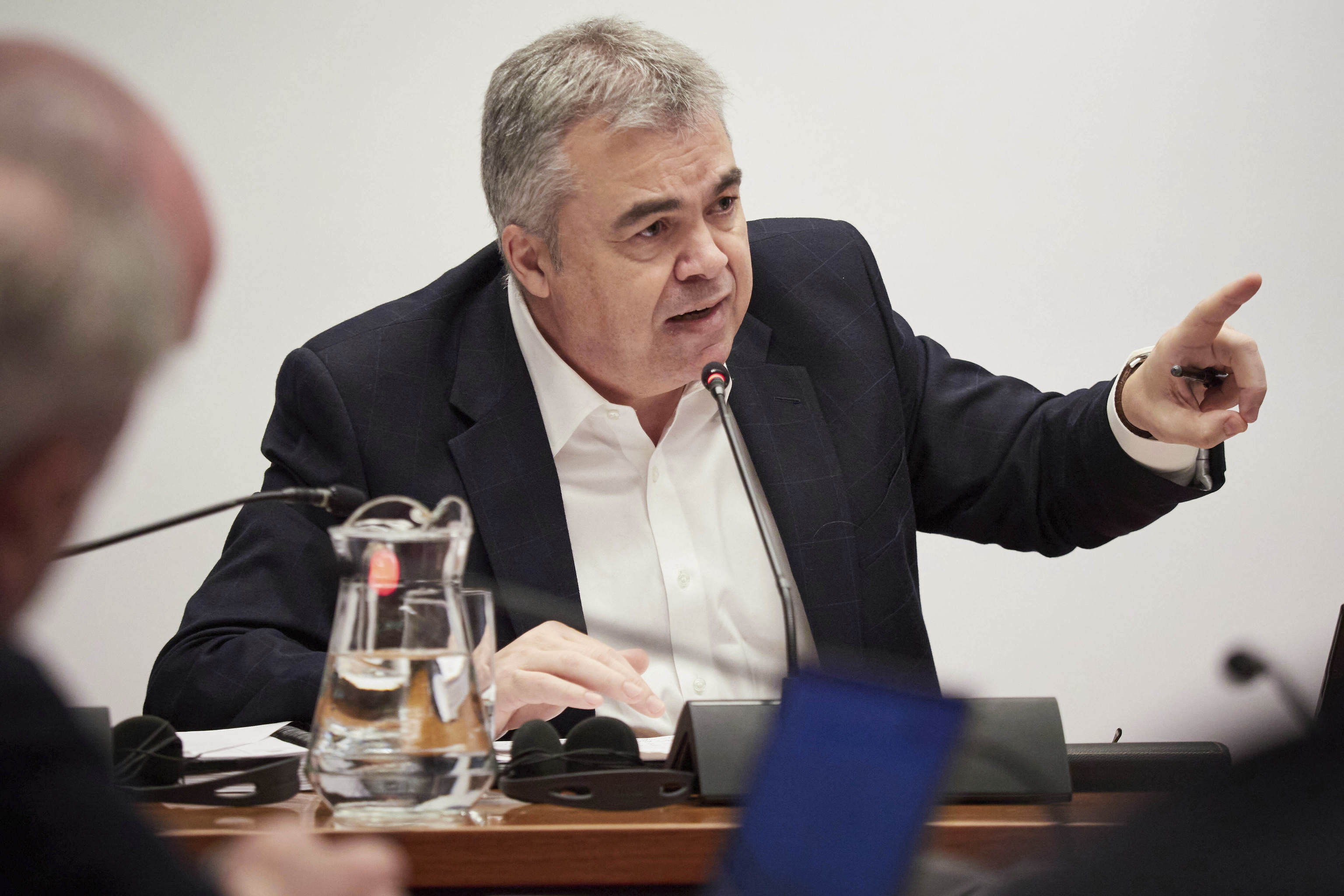 Santos Cerdán se presenta en su libro 'La caída' como víctima de una "persecución política": "Cuando incomodas lo suficiente dejas de ser útil"
