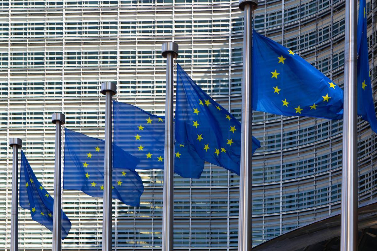Registros en varios países por un caso de desvío de fondos europeos de la extrema derecha