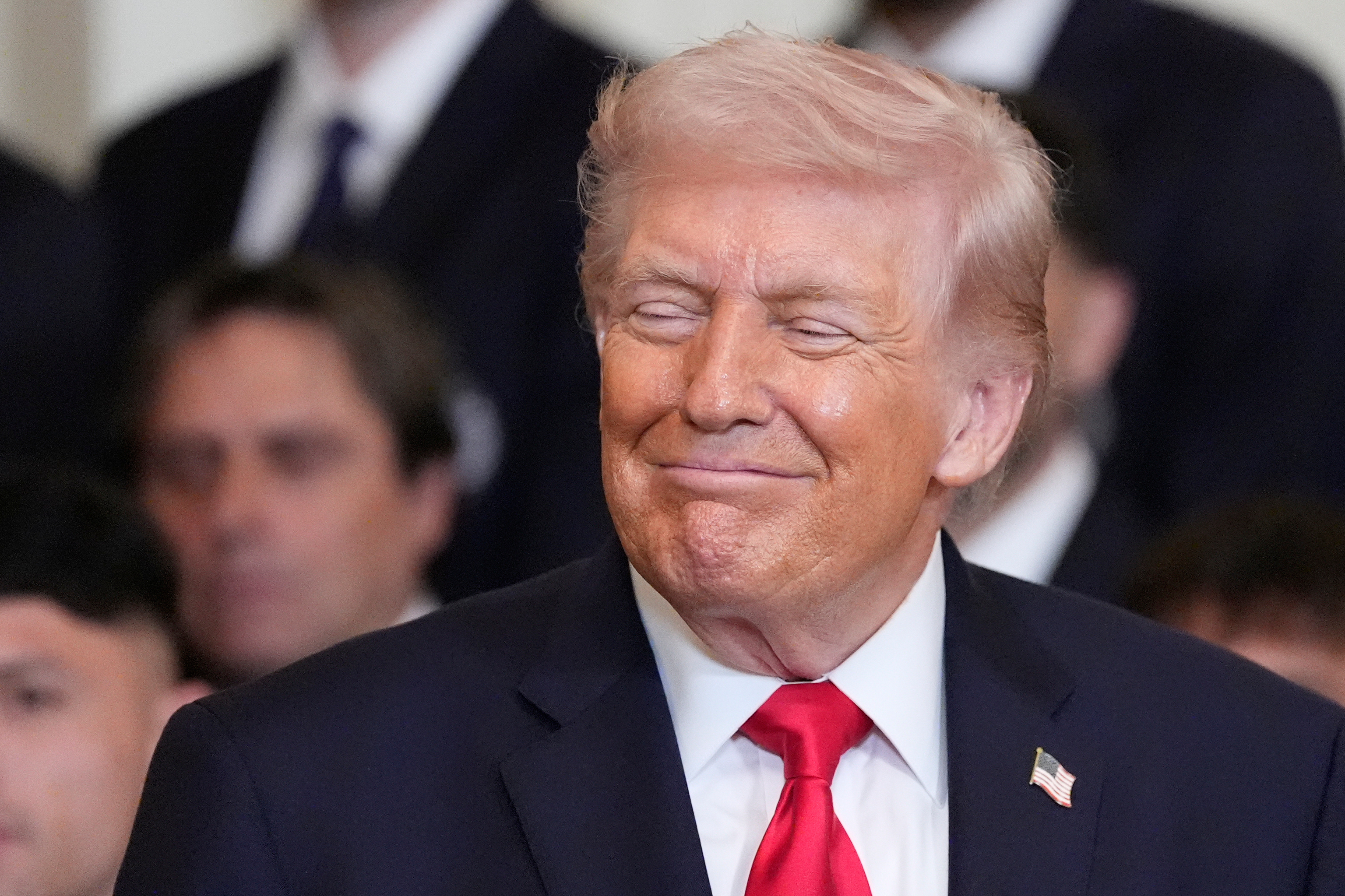 Trump ganó aproximadamente 1.200 millones de dólares con las criptomonedas en 2025