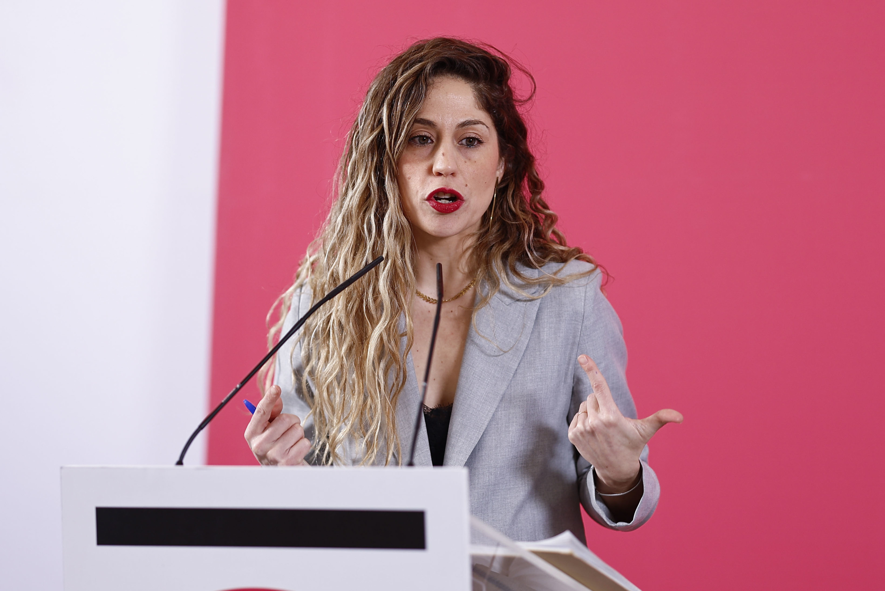 El sector crítico descabalga a la coordinadora del partido de Yolanda Díaz y se garantiza el control después del congreso