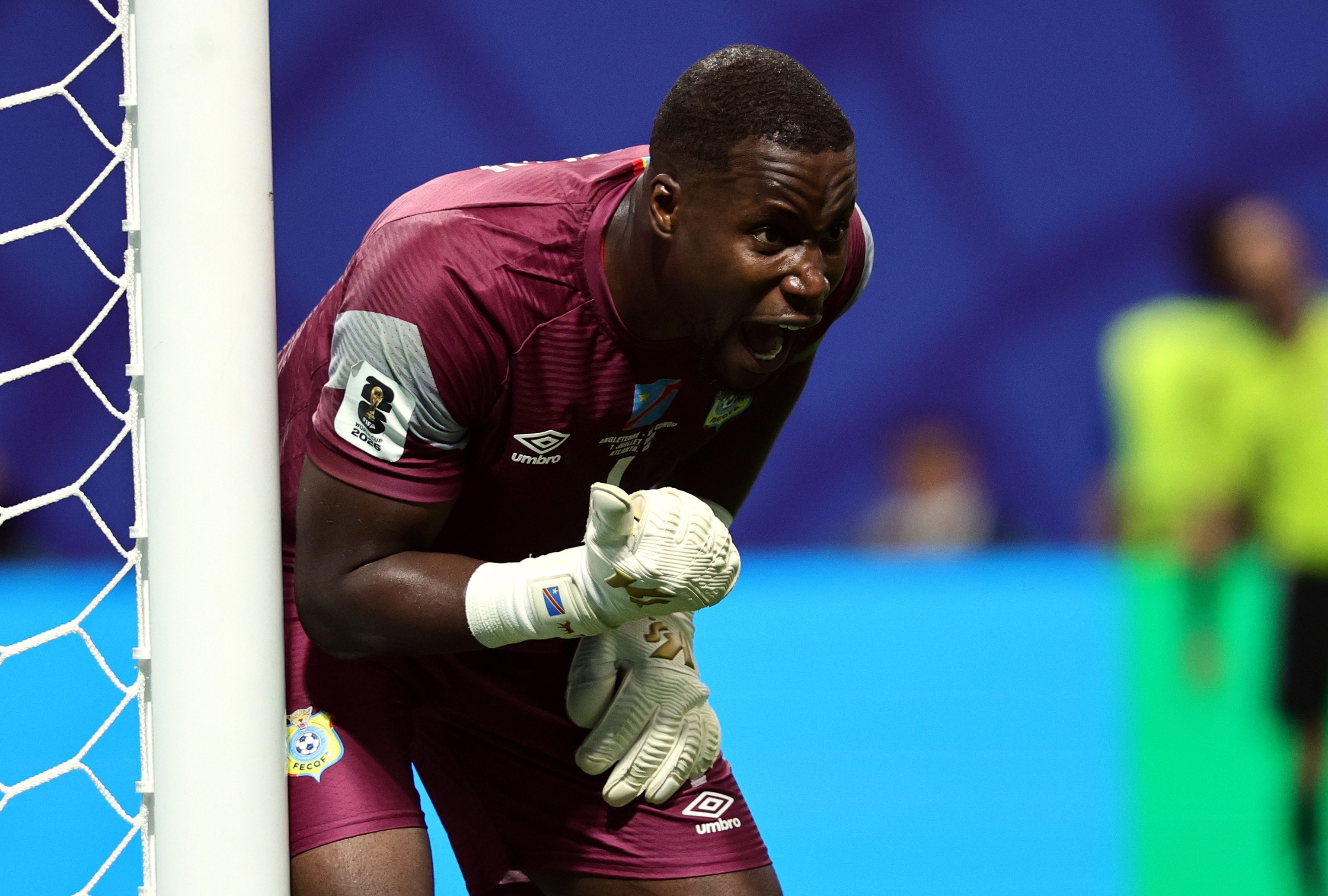 ¿Quién es Mpasi? El portero de RD Congo que ha sorprendido a todos en la eliminatoria frente a Inglaterra