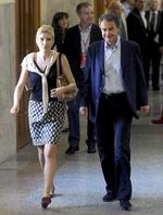 Hacienda investiga a Zapatero, a Sonsoles Espinosa, a las hijas de ambos y a 'Julito' Martínez entre los años 2021 y 2024