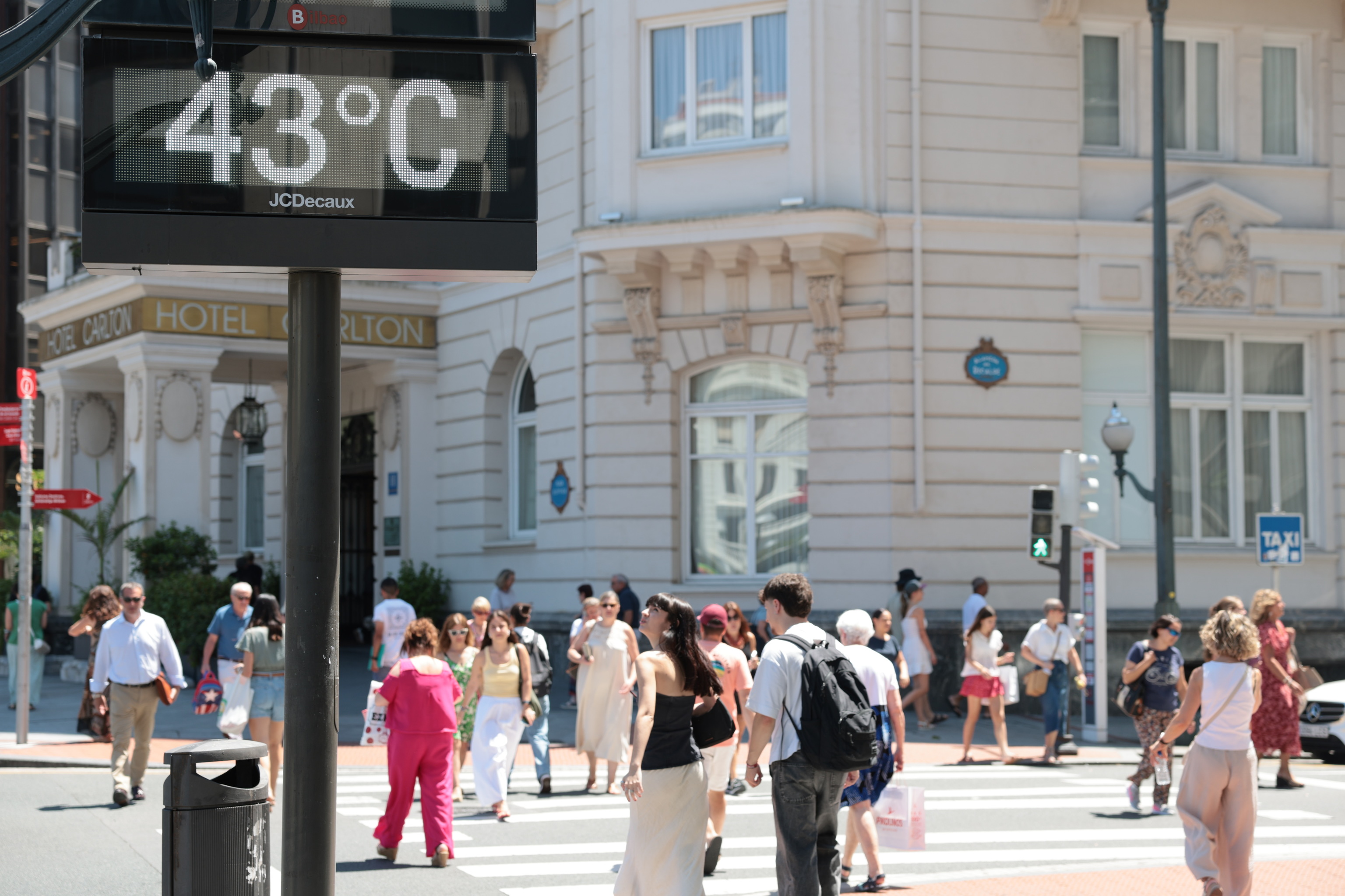 La ola de calor abrasa a toda España y eleva a rojo el riesgo en tres comunidades