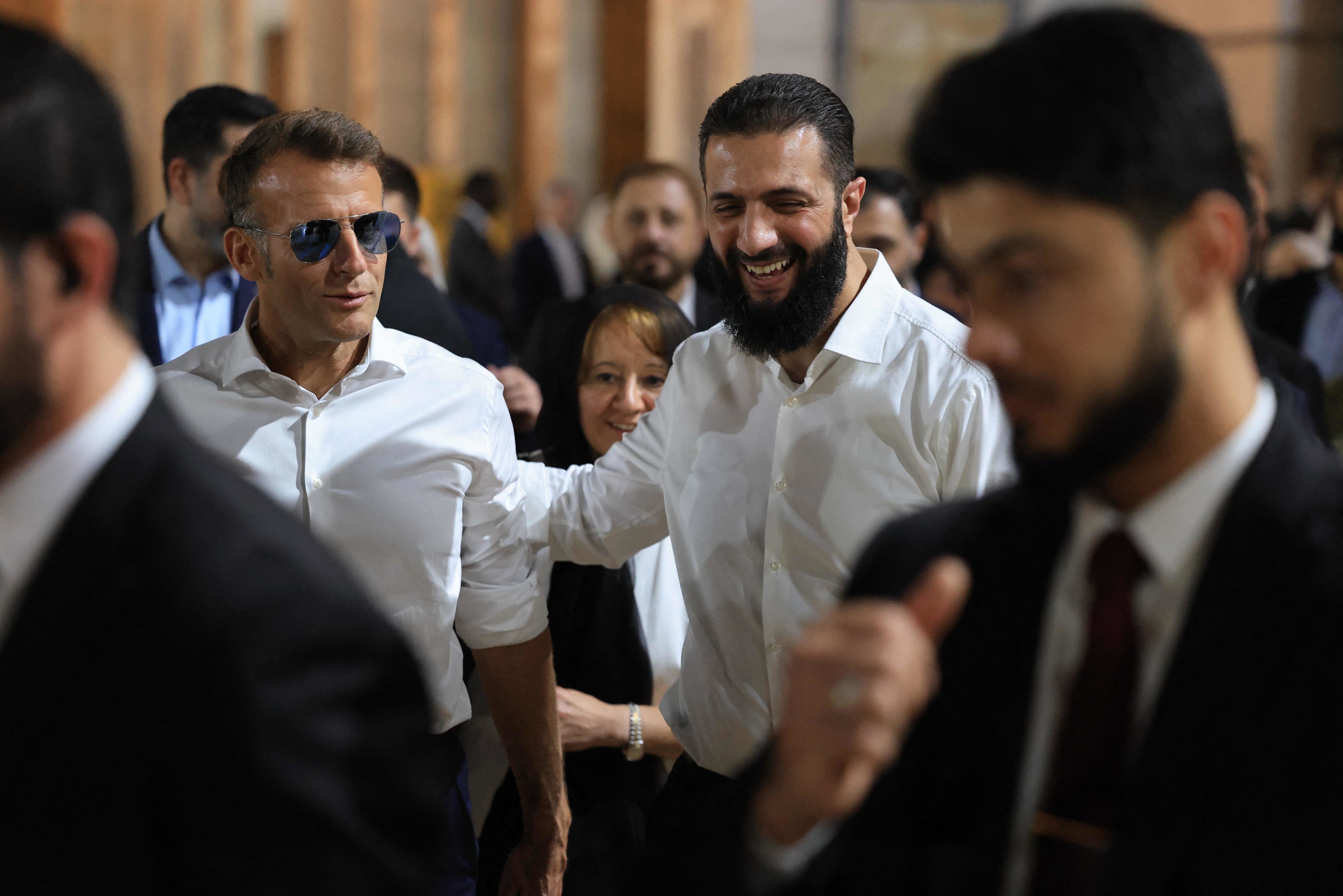 Una fuerte explosión sacude Damasco cerca del hotel donde Macron ha pasado la noche durante su visita a Siria