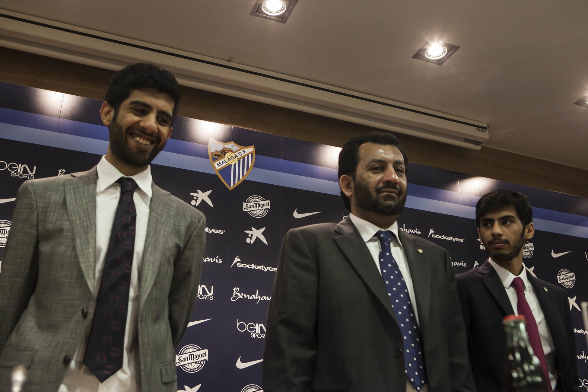 Orden de búsqueda y captura e ingreso en prisión para Al Thani y sus hijos por la  gestión del Málaga
