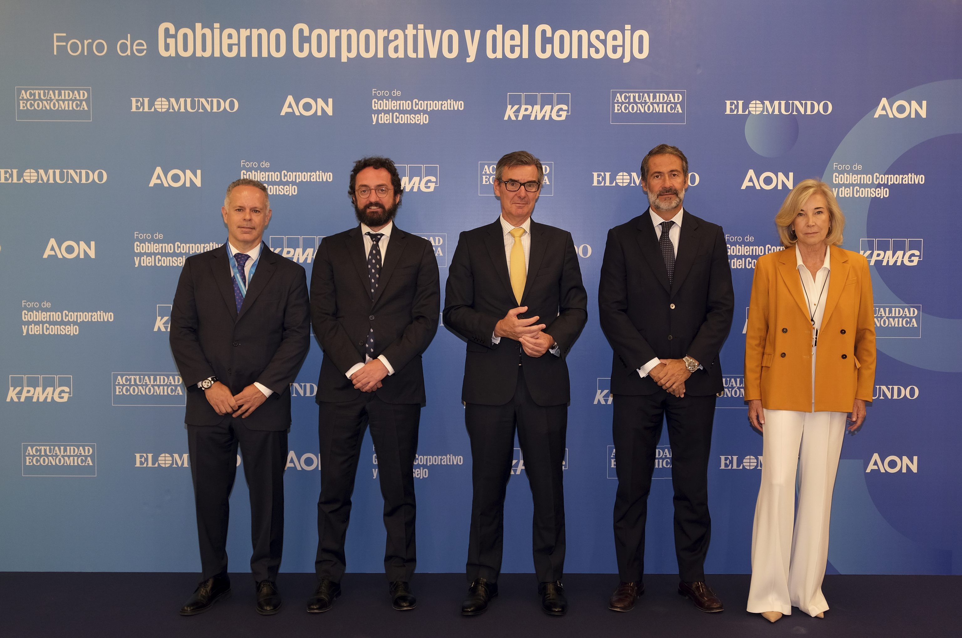 Los Consejos advierten sobre la carga normativa y su impacto en la competitividad: "El abuso regulatorio puede llevar a la parálisis total"