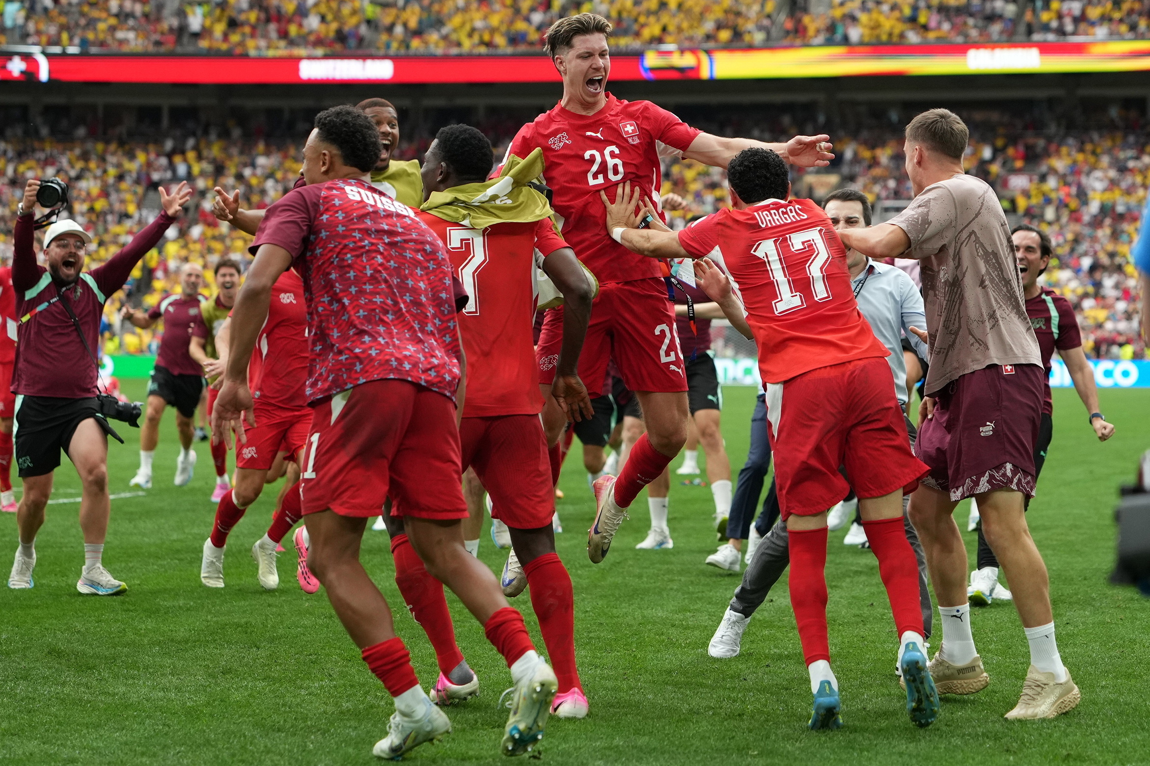 Los penaltis castigan a Colombia y sonríen a Suiza, que se enfrentará a Argentina en los cuartos del Mundial
