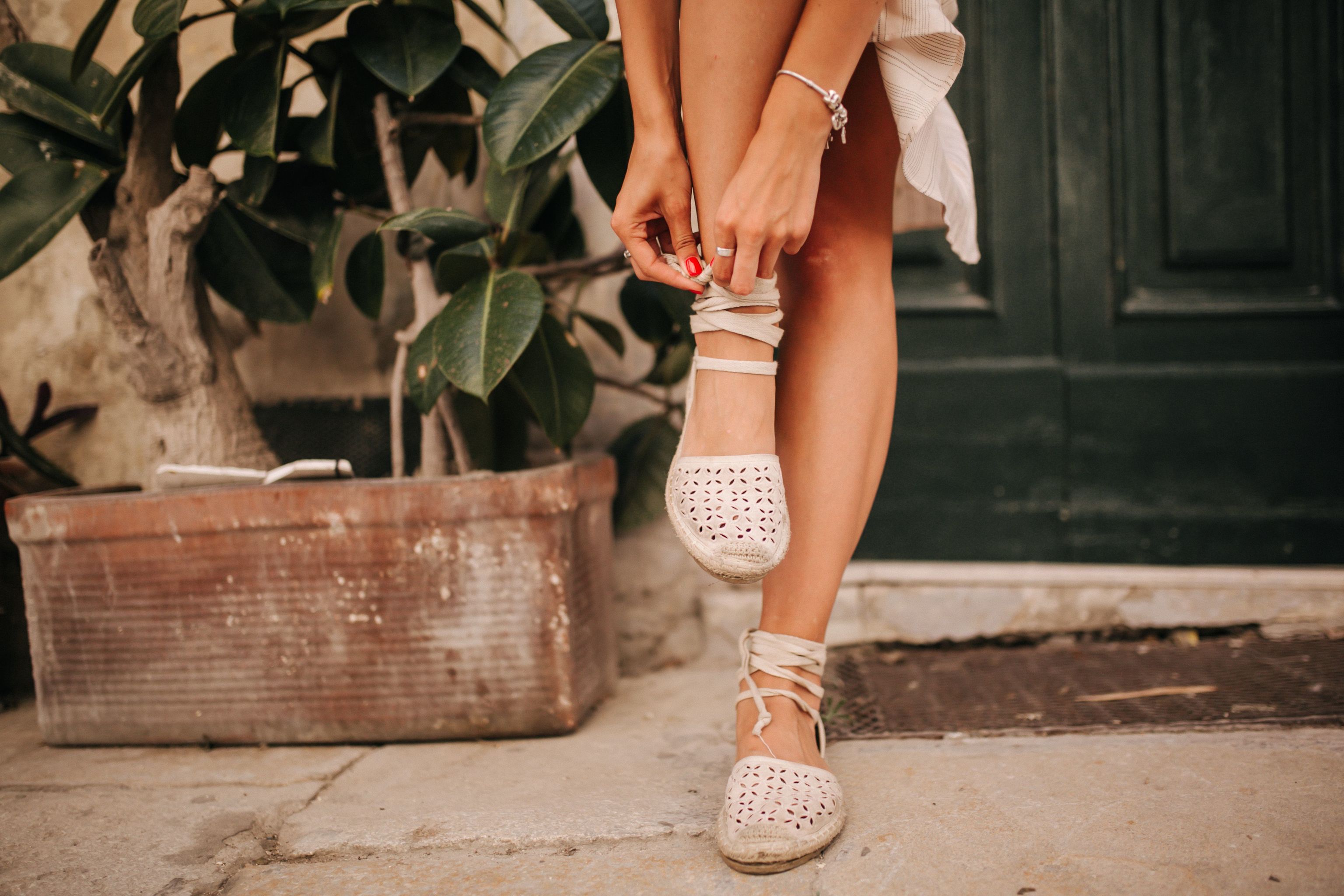 Las expertas en moda lo tienen claro: estos son los 3 zapatos que están arrasando este verano 2026