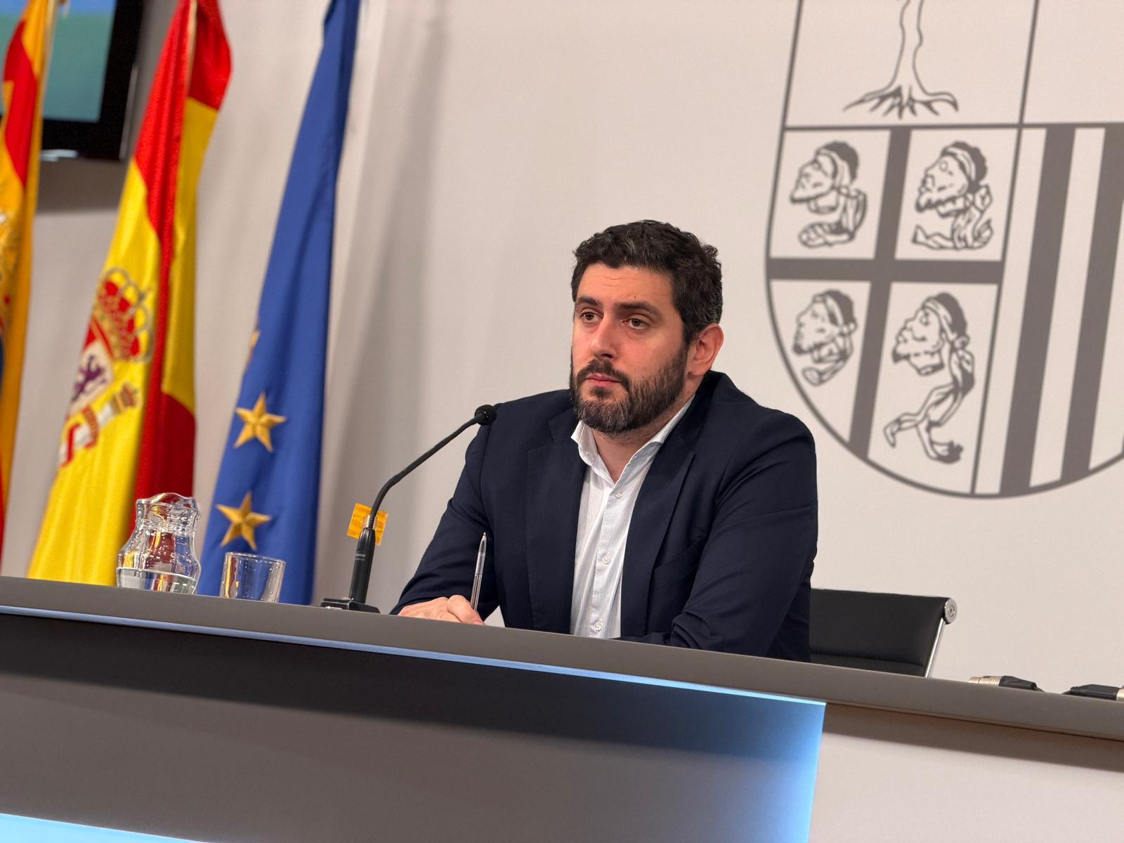 Aragón excluirá a los inmigrantes ilegales de la recepción de la prestación complementaria al ingreso mínimo vital: "Vox va a acabar con este disparate"