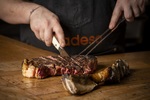 Abadesa, el restaurante de carretera que presume de hacer la chuleta perfecta