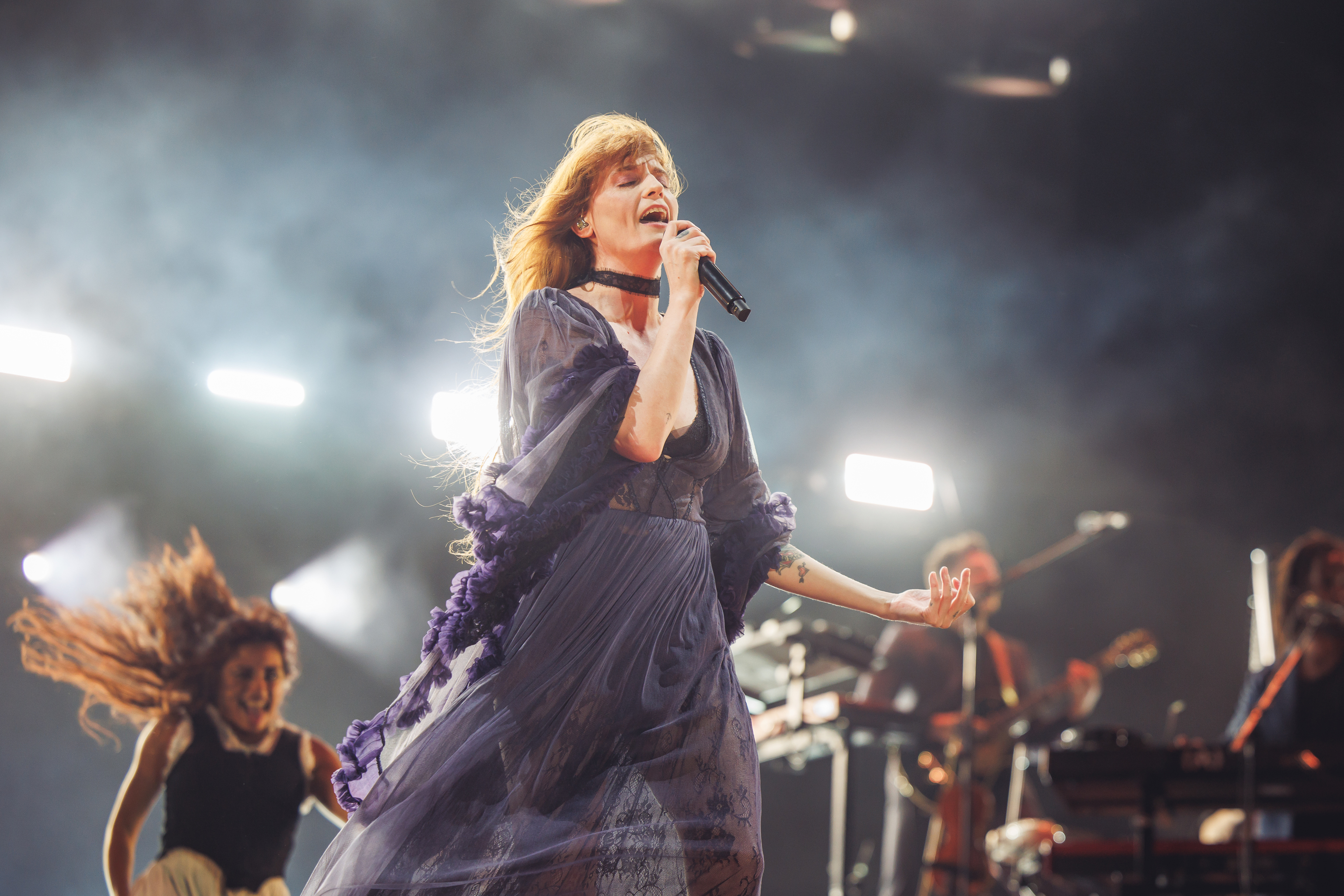 Florence + The Machine, Lorde, Jennie, Zara Larsson, Reneé Rapp y todas las superchavalas del mundo