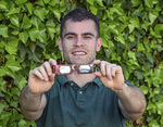 De hacer motores de coches a vender más de 600.000 gafas de la NASA para el eclipse del siglo: las siete vidas de Nuño, el joven burgalés que se asoció con la IA