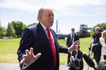Trump amenaza con que hay "mil misiles armados y preparados" para lanzar contra Irán en caso de que el régimen intente asesinarlo