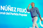 Feijóo pide coordinación a todas las administraciones en la lucha contra el fuego y tener listos todos los medios