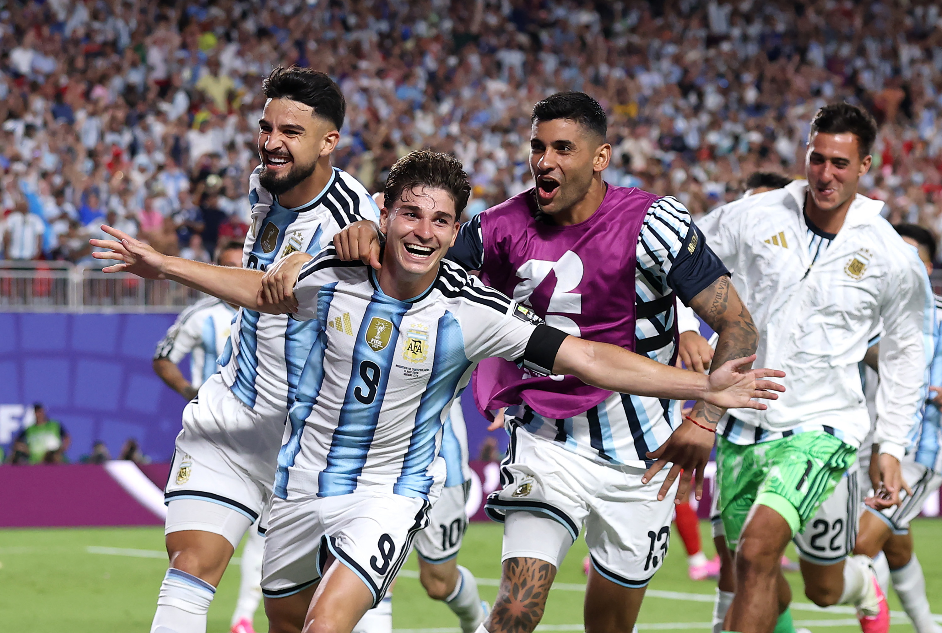 Julián Álvarez desahoga a Argentina en una agónica prórroga ante Suiza y la manda a buscar la final ante Inglaterra