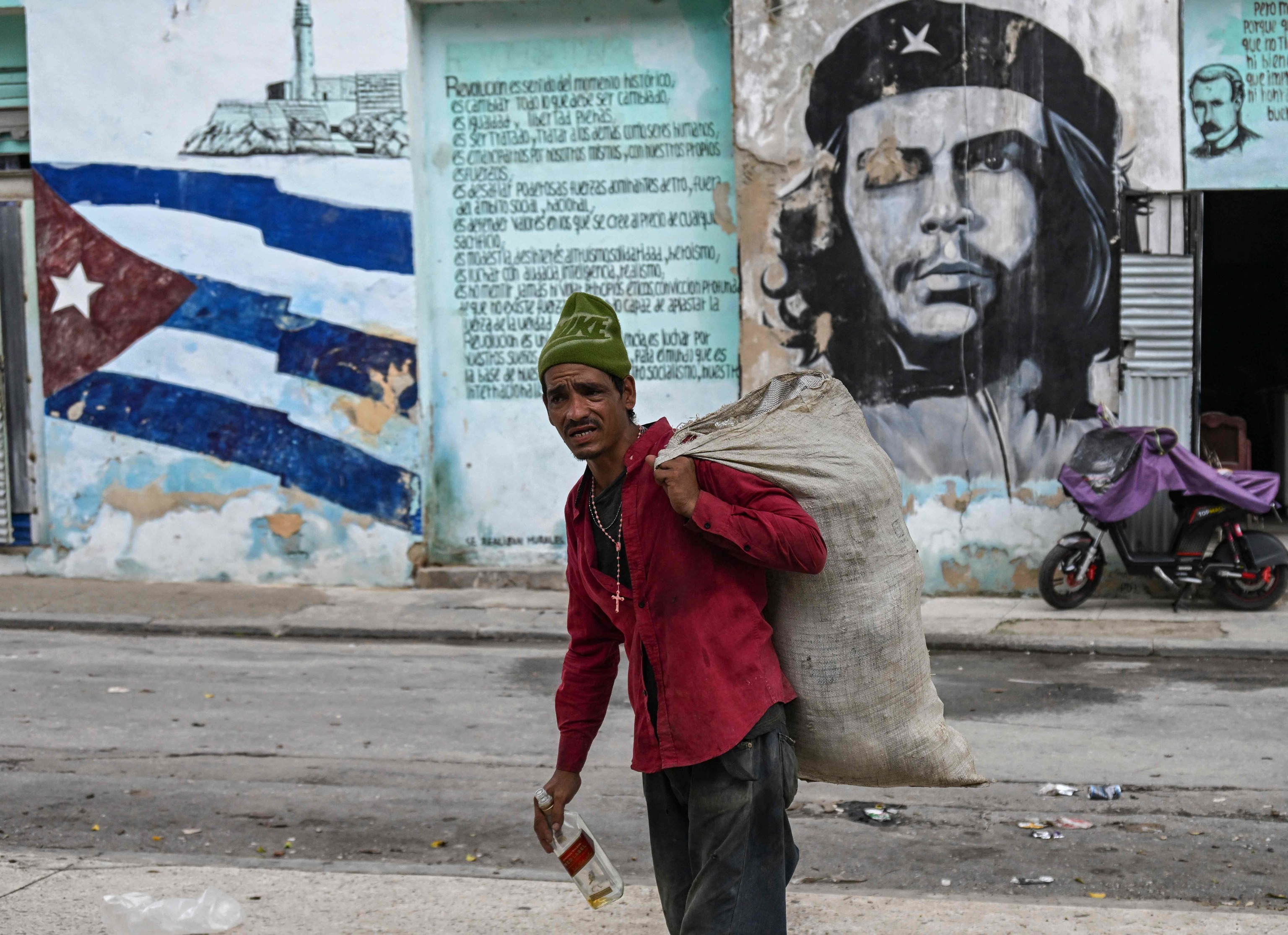 Apagones y 'operación terror' en Cuba para imponer la "hermosa e indestructible realidad"