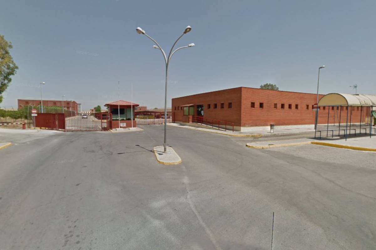Un interno del Psiquiátrico Penitenciario de Sevilla mata a dos compañeros de celda