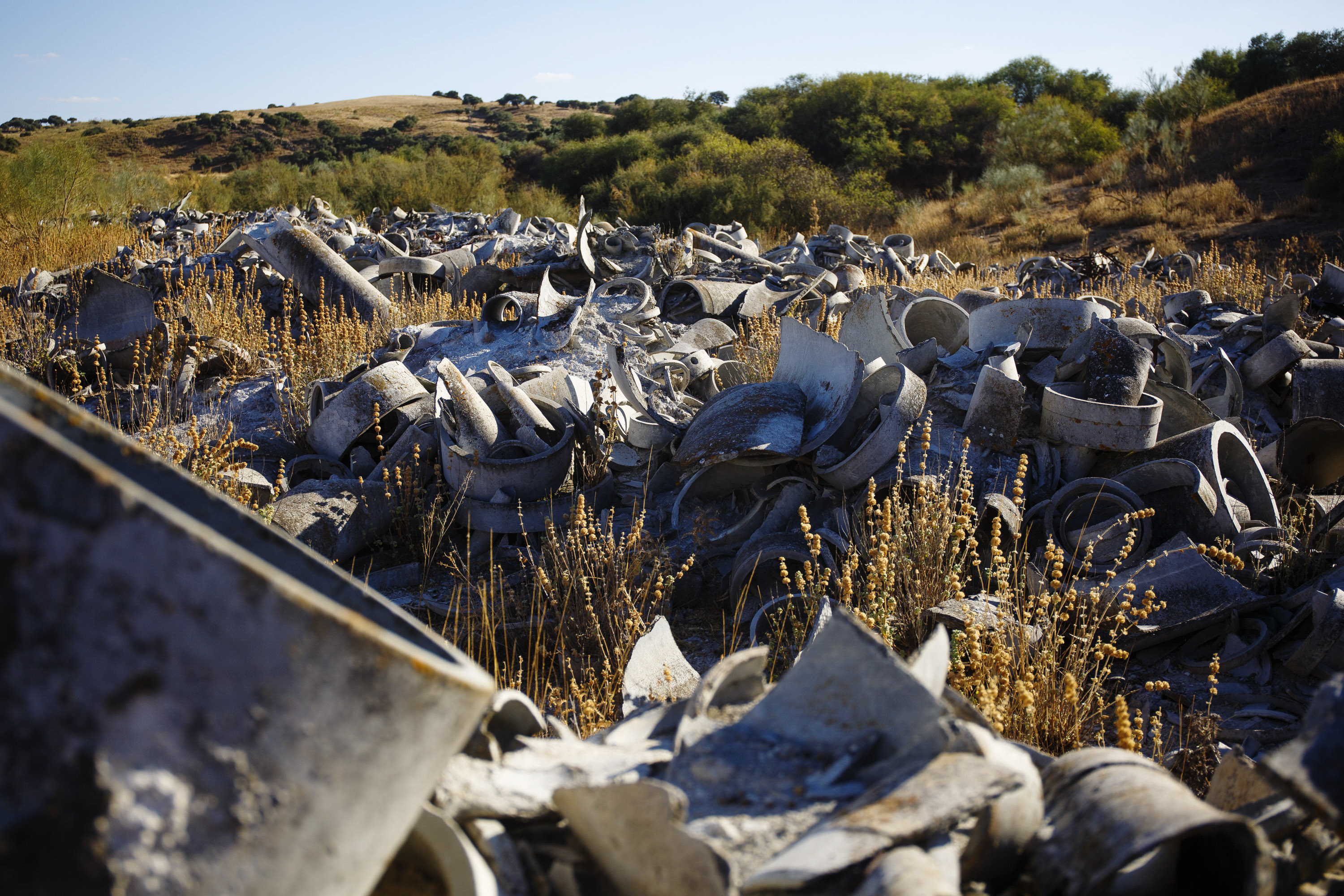 Detienen a cuatro personas por enterrar en Barcelona 46.000 toneladas de basura procedente de Francia